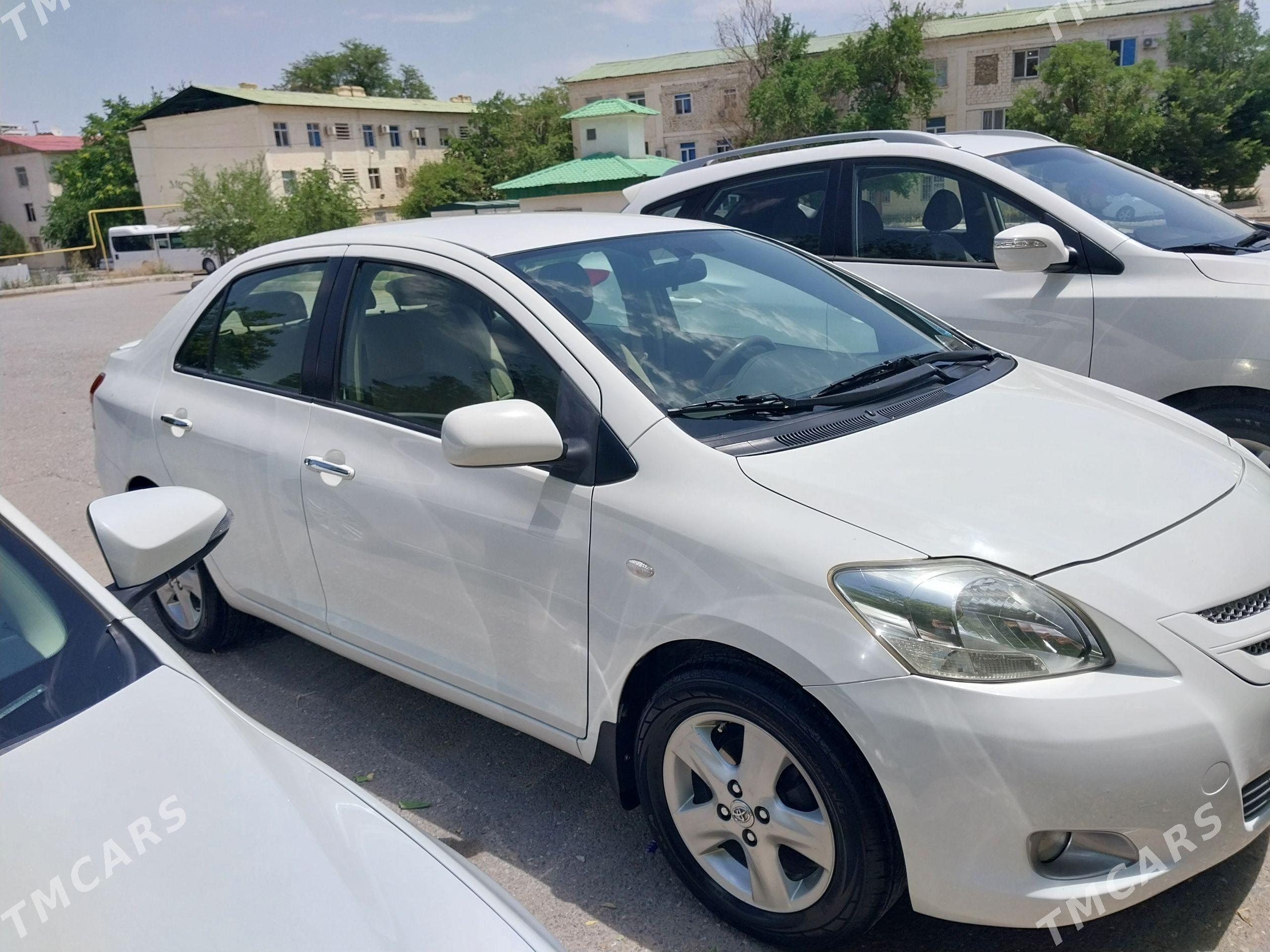 Toyota Yaris 2011 - 170 000 TMT - Aşgabat - img 1