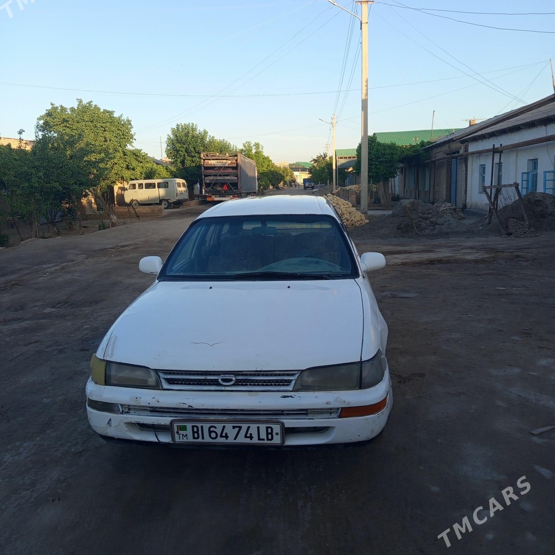 Toyota Corolla 1995 - 27 000 TMT - Керки - img 1