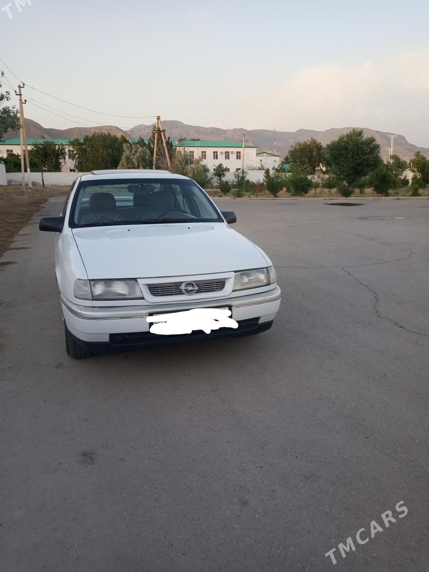 Opel Vectra 1989 - 42 000 TMT - Балканабат - img 1