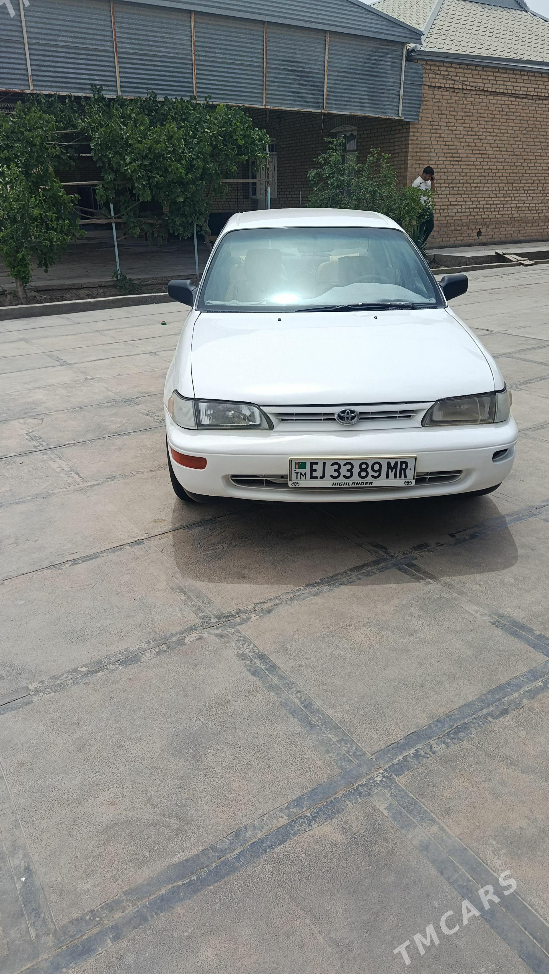 Toyota Corolla 1995 - 70 000 TMT - Мары - img 1