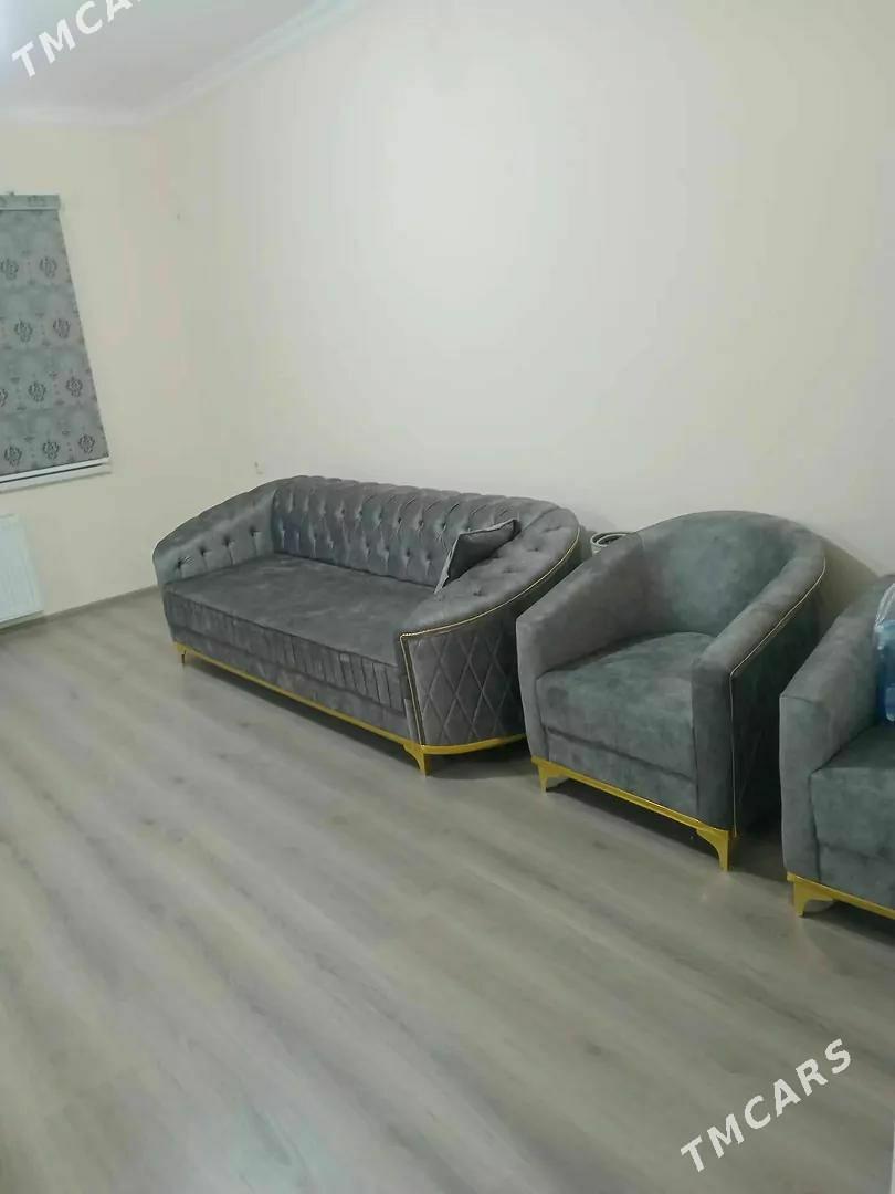 BUZMEYIN  KRUG ARENDA - Büzmeýin - img 1