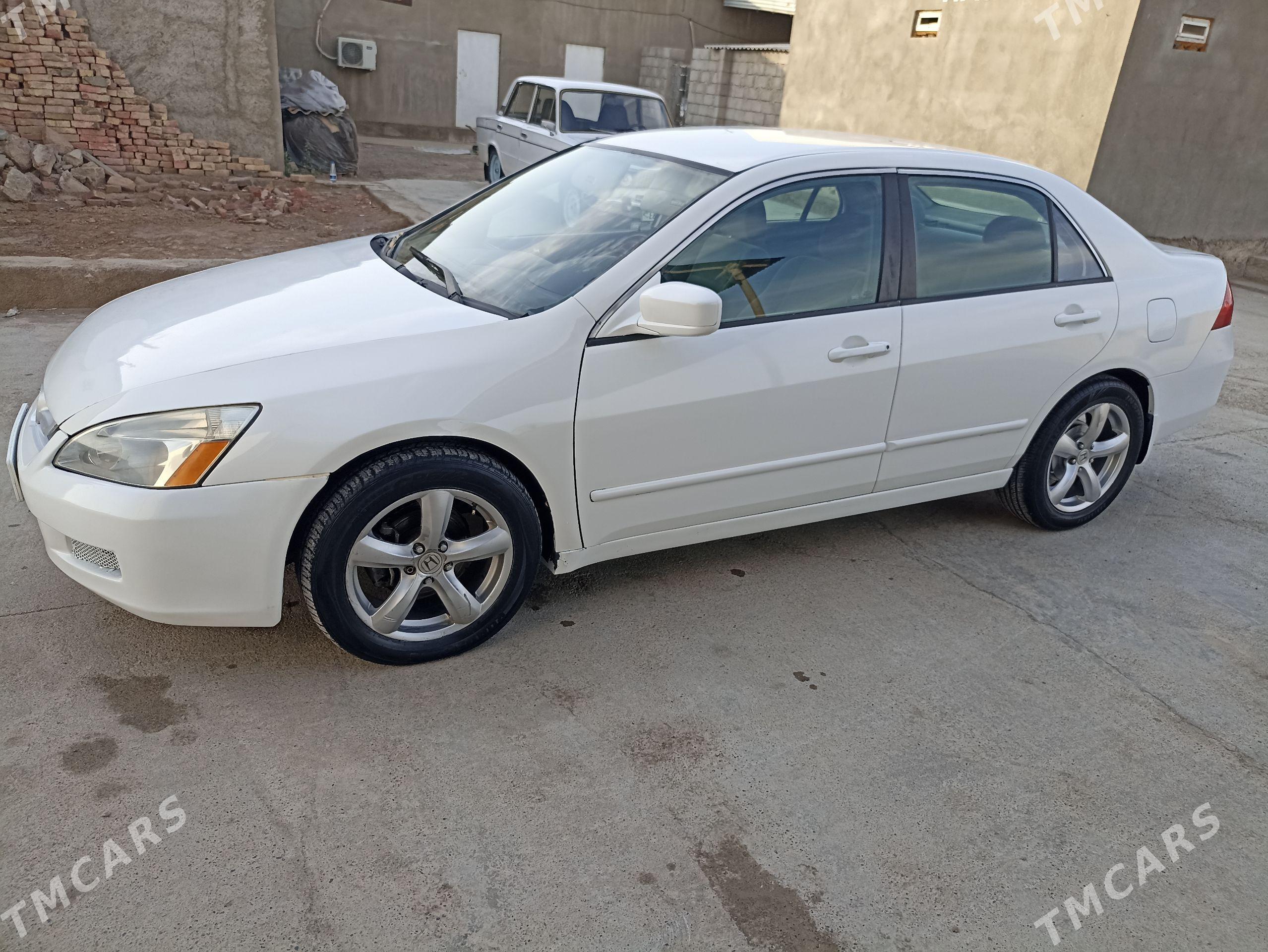 Honda Accord 2006 - 66 000 TMT - Теджен - img 1