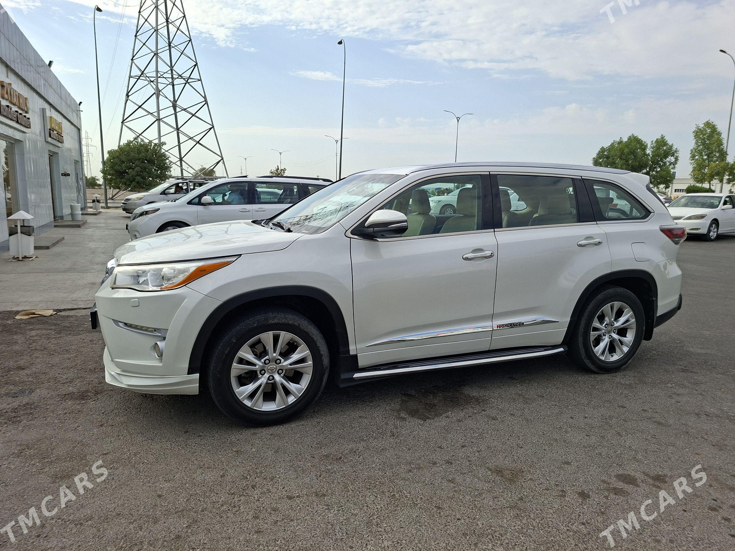 Toyota Highlander 2015 - 400 000 TMT - Aşgabat - img 1