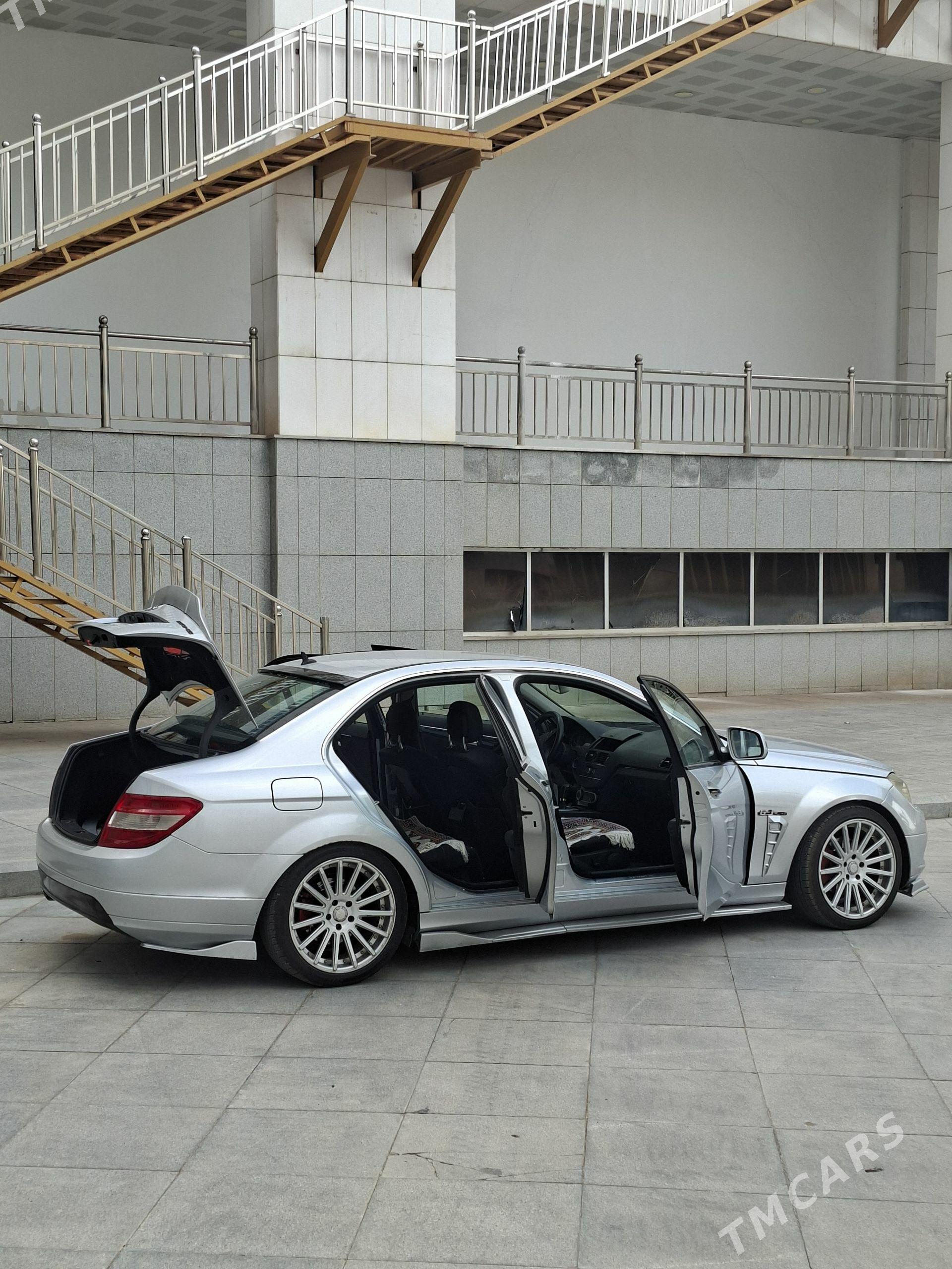 Mercedes-Benz C350 2008 - 160 000 TMT - Херрикгала - img 1