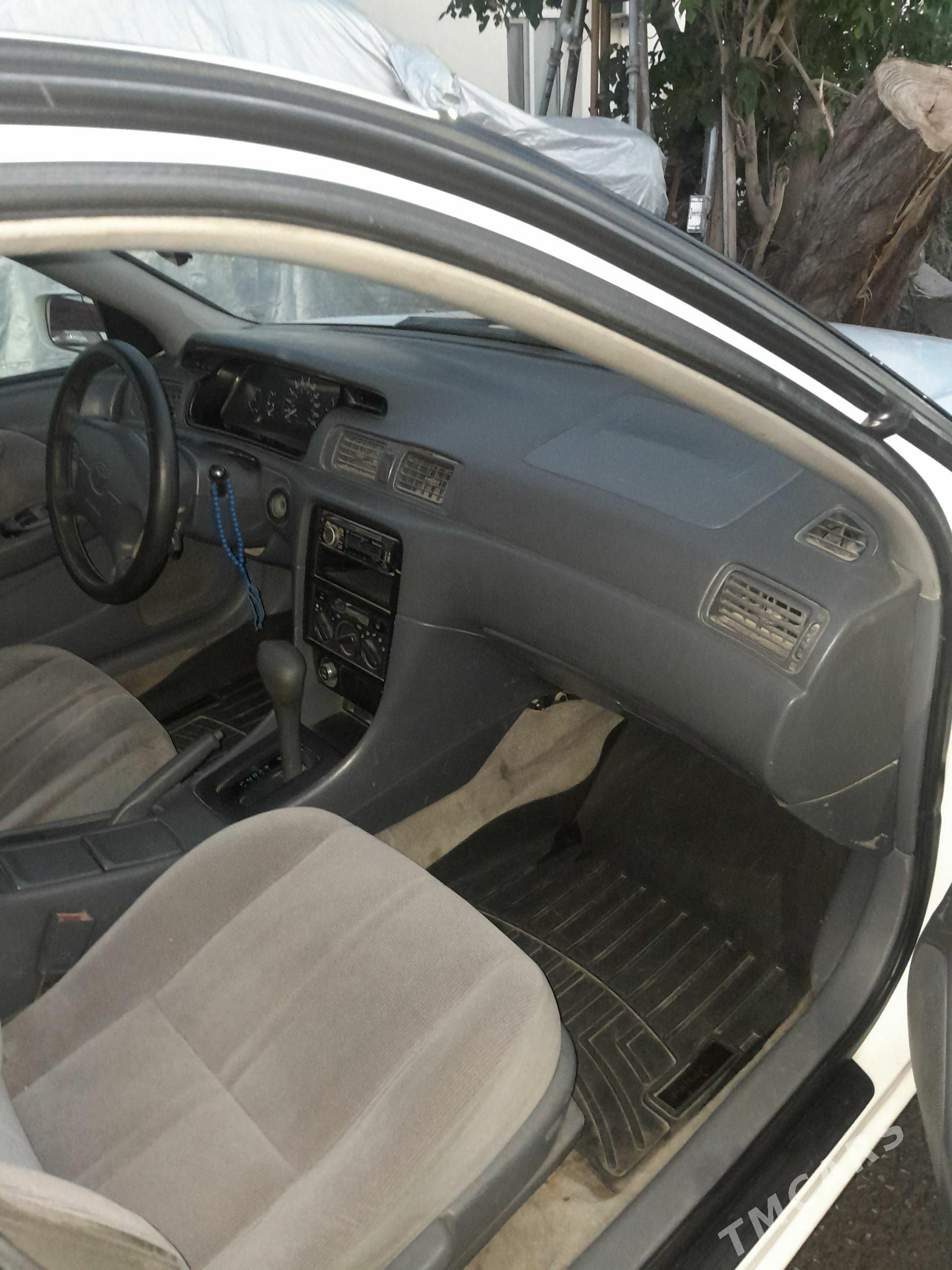 Toyota Camry 1998 - 115 000 TMT - Hitrowka - img 1