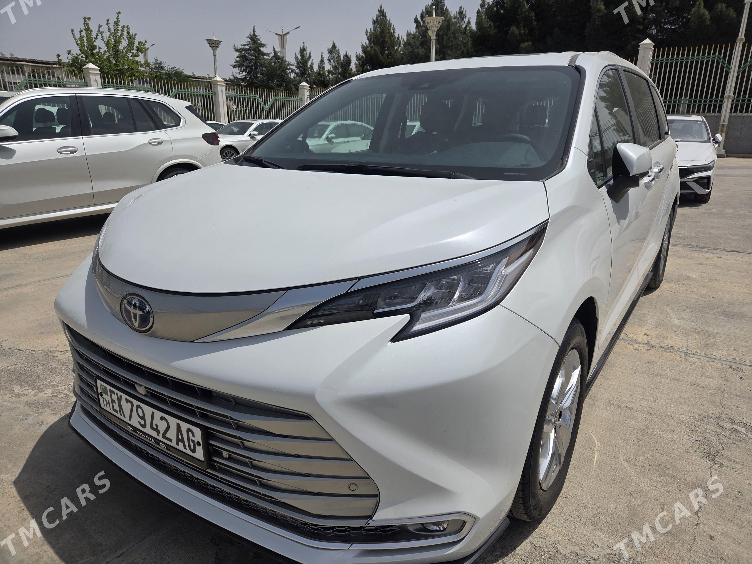 Toyota Sienna 2024 - 905 000 TMT - Бедев - img 1