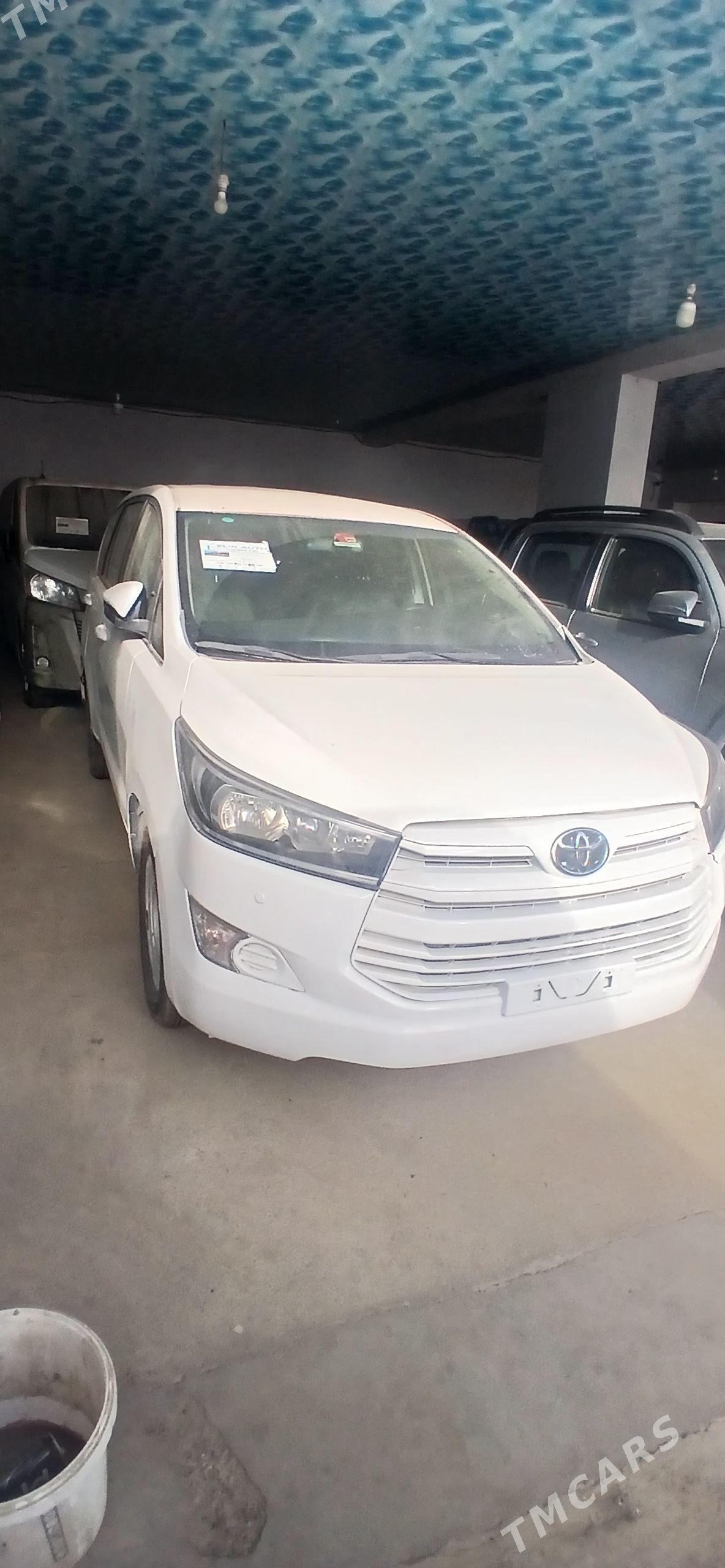Toyota Innova 2022 - 260 000 TMT - Mary - img 1