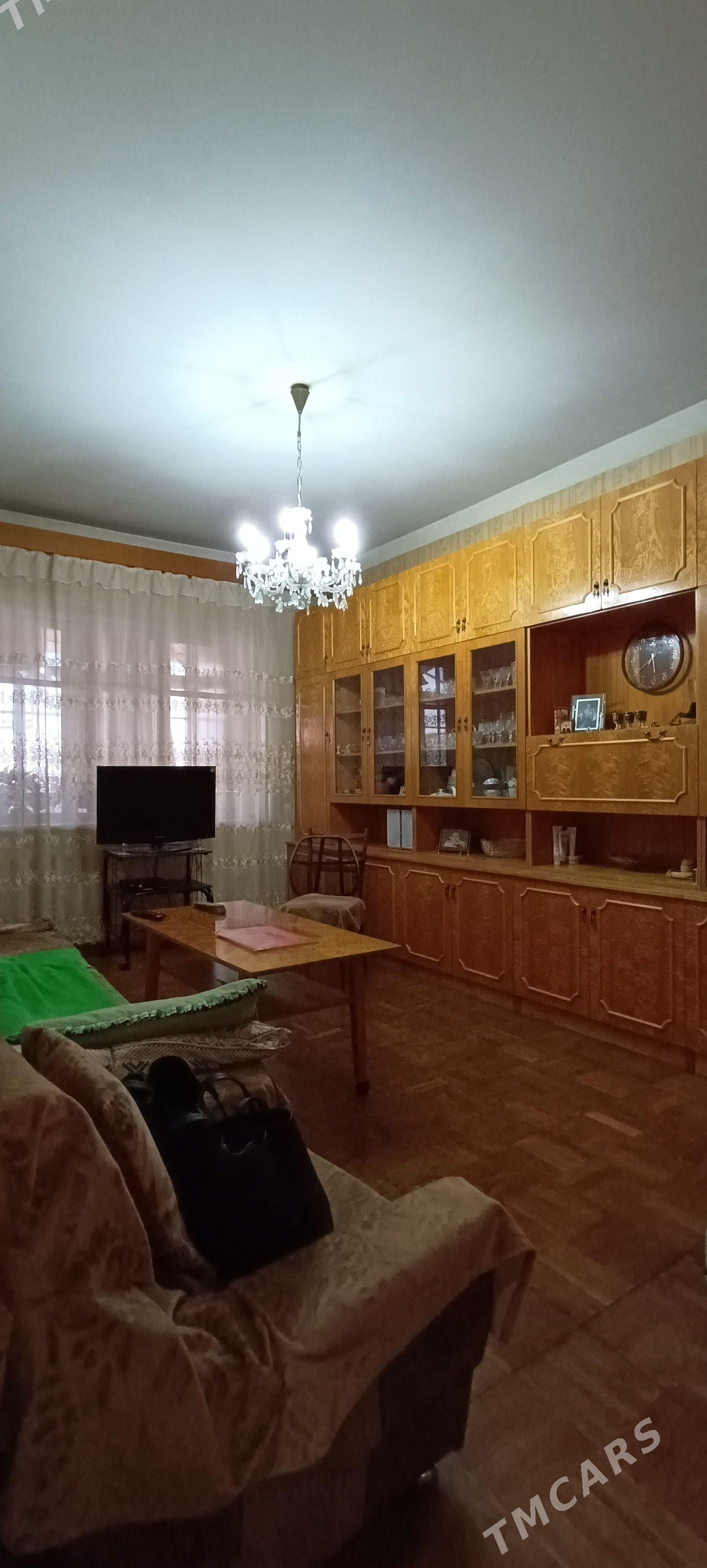 Ким Район 4 ком - Aşgabat - img 1