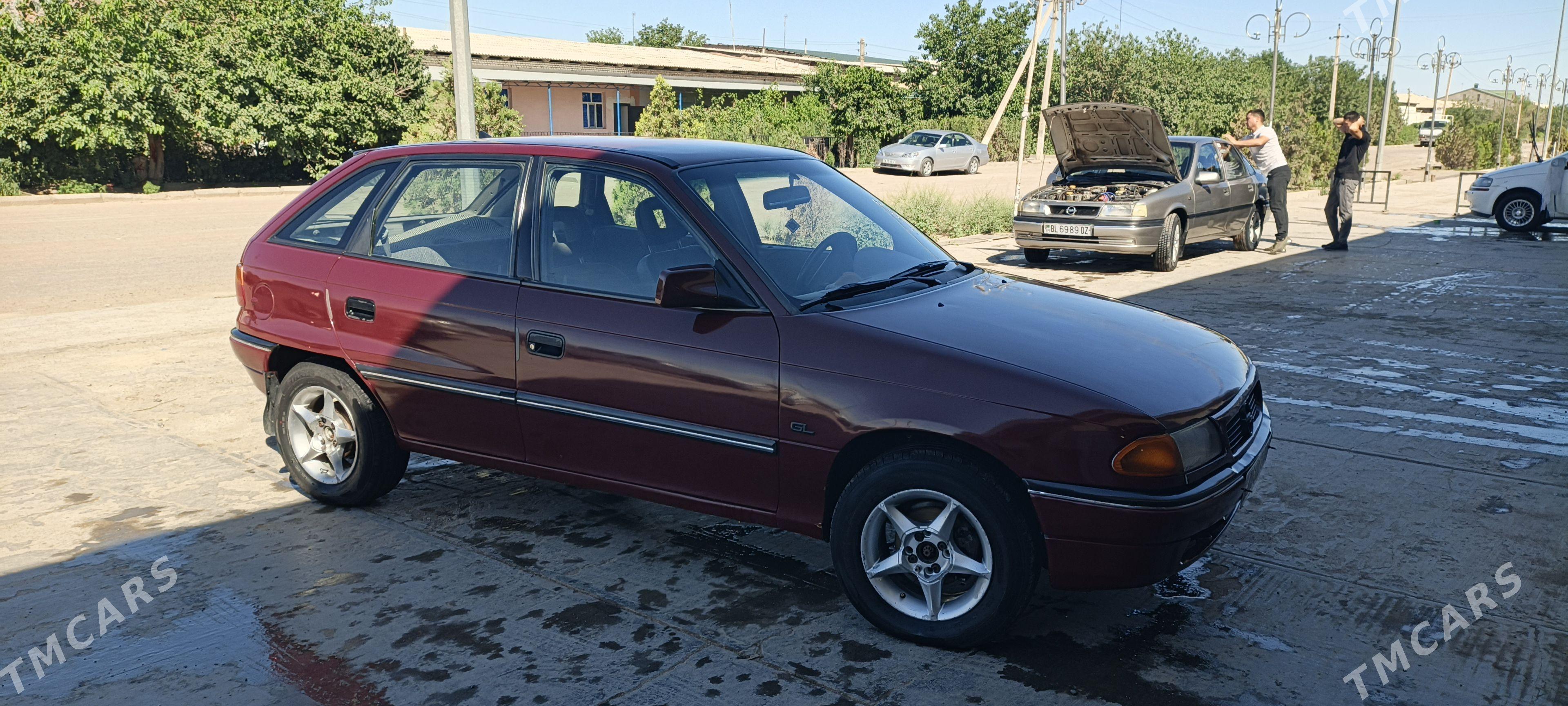 Opel Astra 1992 - 34 000 TMT - Şabat etr. - img 1