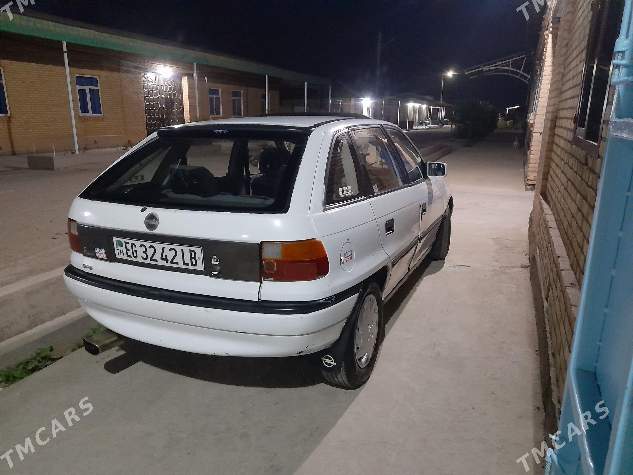 Opel Astra 1993 - 25 000 TMT - Çärjew - img 1