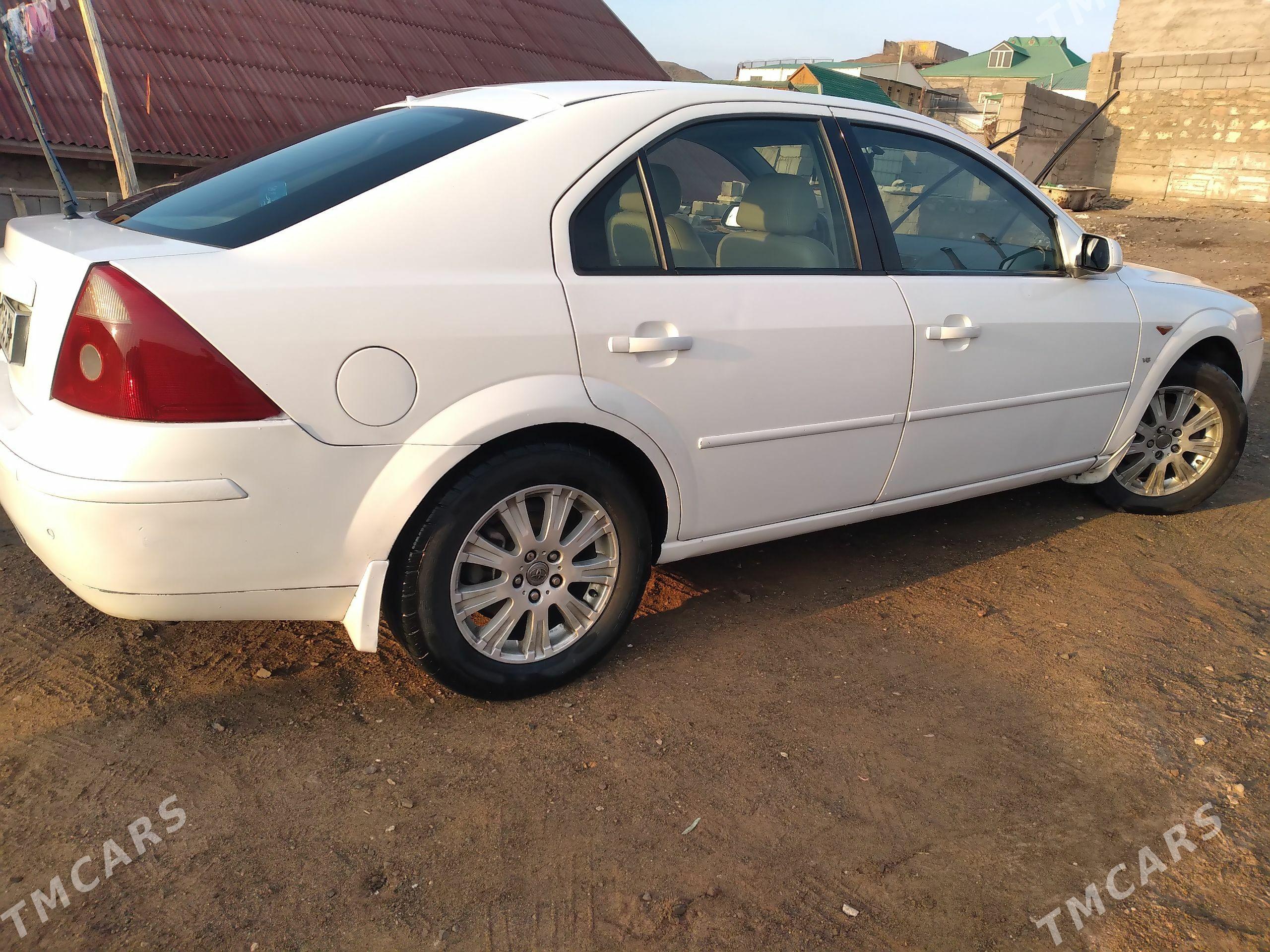 Ford Mondeo 2002 - 77 000 TMT - Туркменбаши - img 1