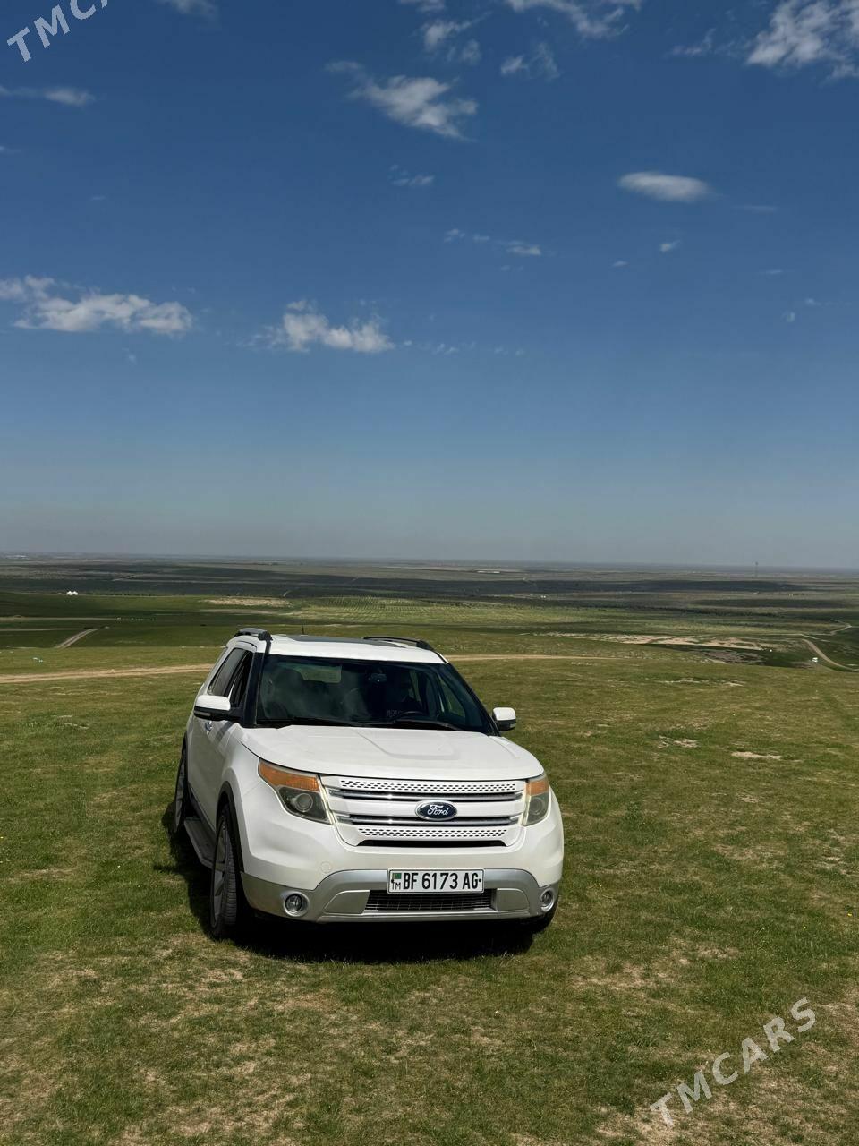 Ford Explorer 2011 - 310 000 TMT - Ашхабад - img 1