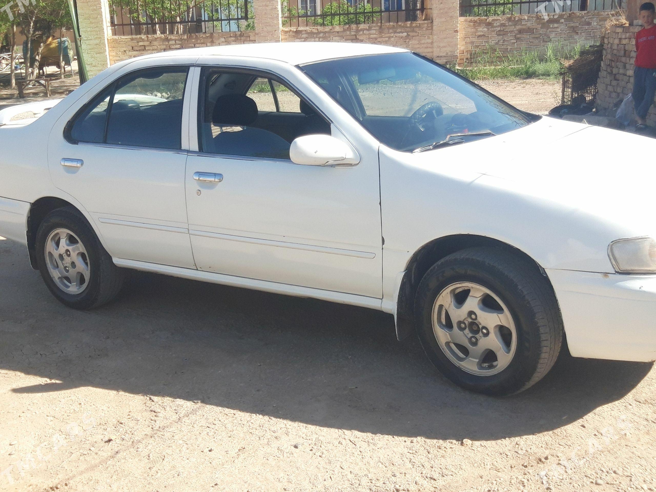 Nissan Sunny 1999 - 35 000 TMT - Теджен - img 1