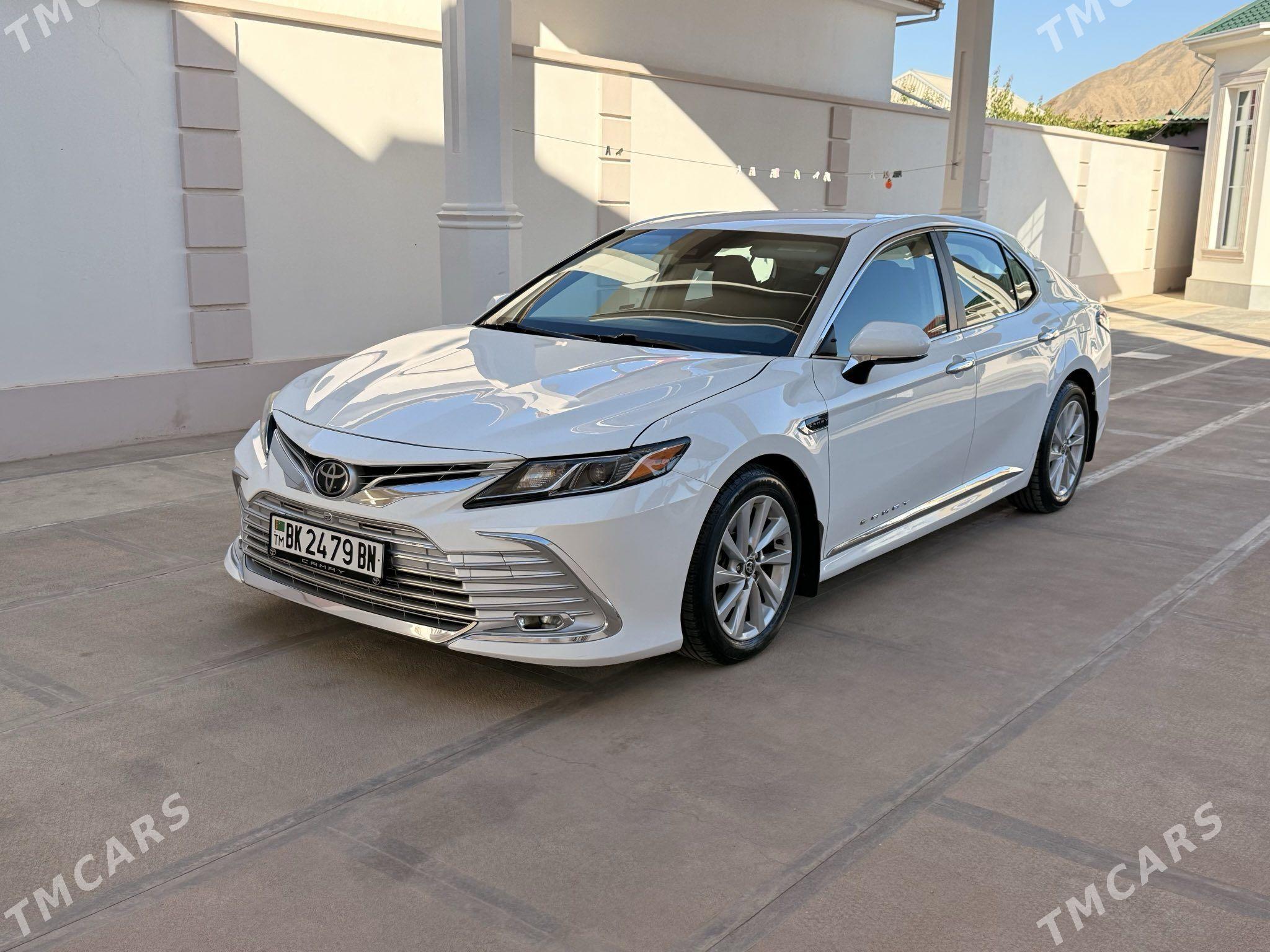 Toyota Camry 2021 - 350 000 TMT - Балканабат - img 1