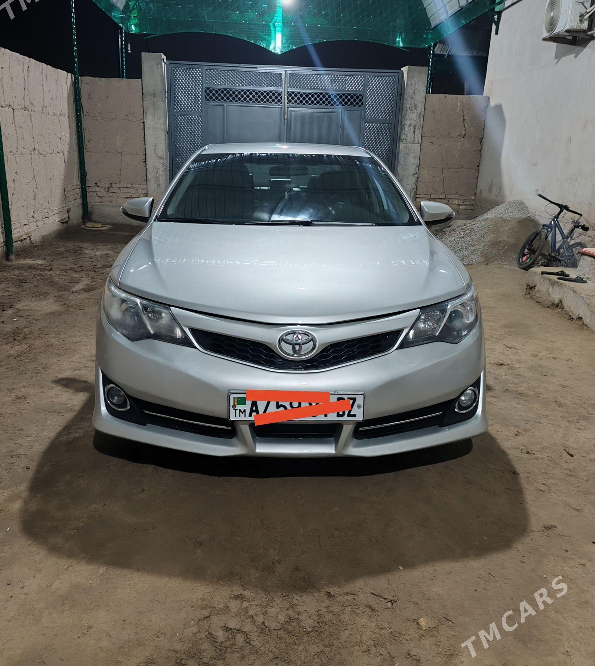 Toyota Camry 2012 - 250 000 TMT - Şabat etr. - img 1