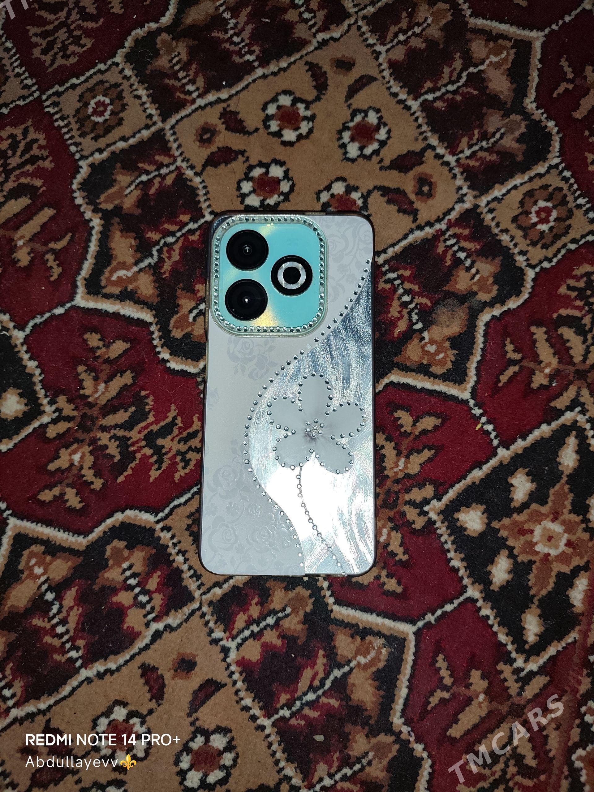 INFINIX SMART 8 4/64 - Гурбансолтан Едже - img 1