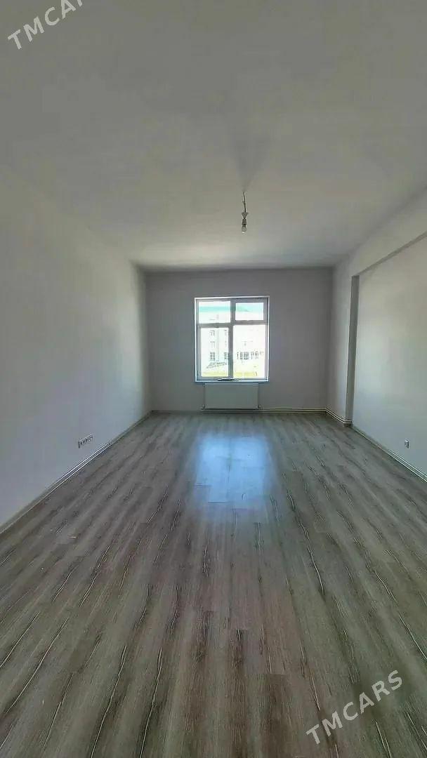 Gurtly 3kom Eyesinden 130m² - Ашхабад - img 1