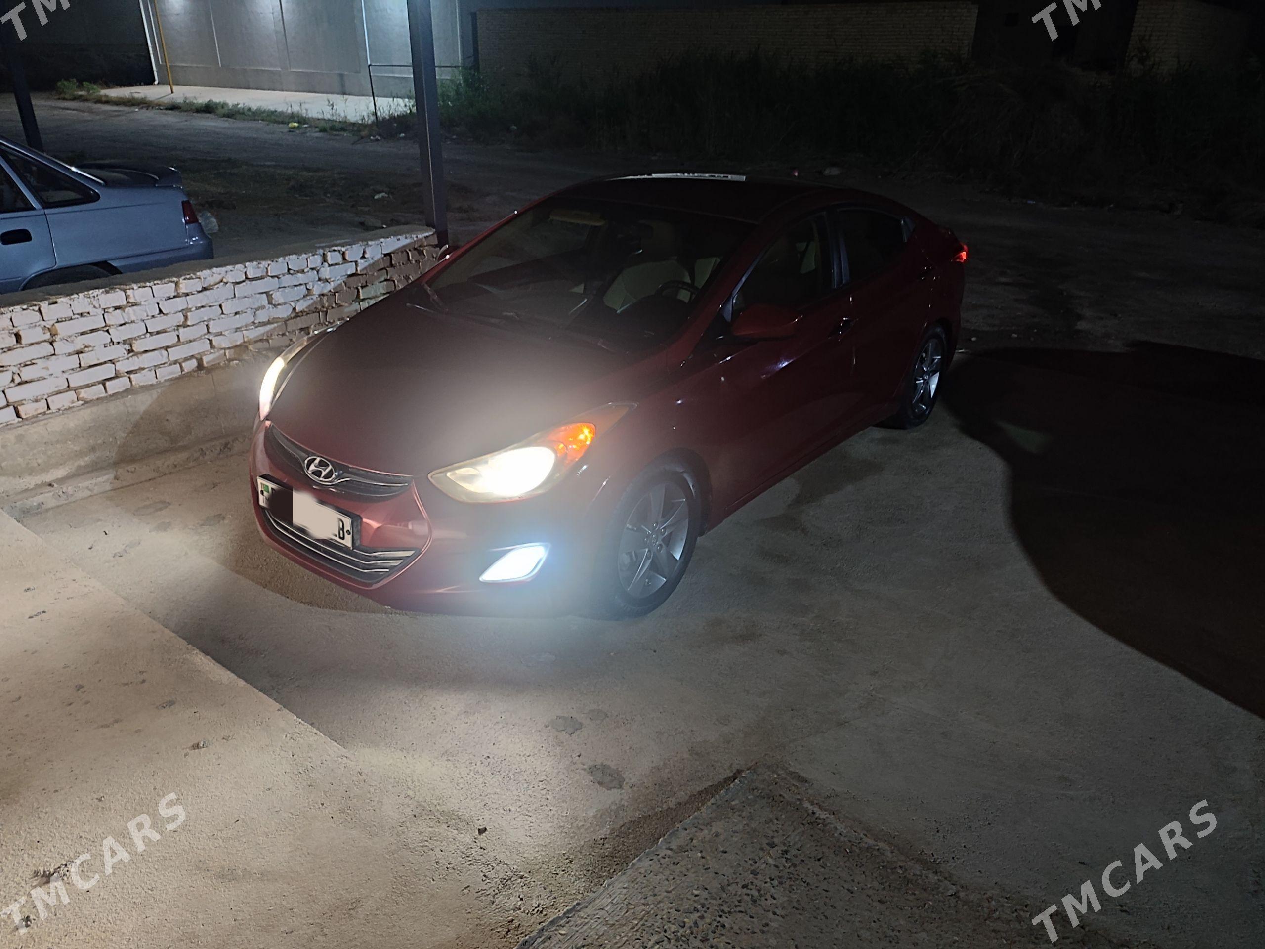 Hyundai Elantra 2013 - 165 000 TMT - Халач - img 1