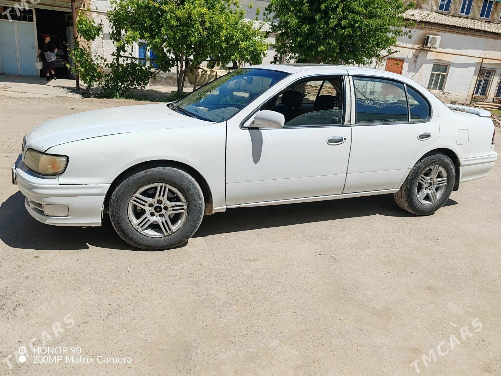Nissan Maxima 1995 - 32 000 TMT - Sakar - img 1