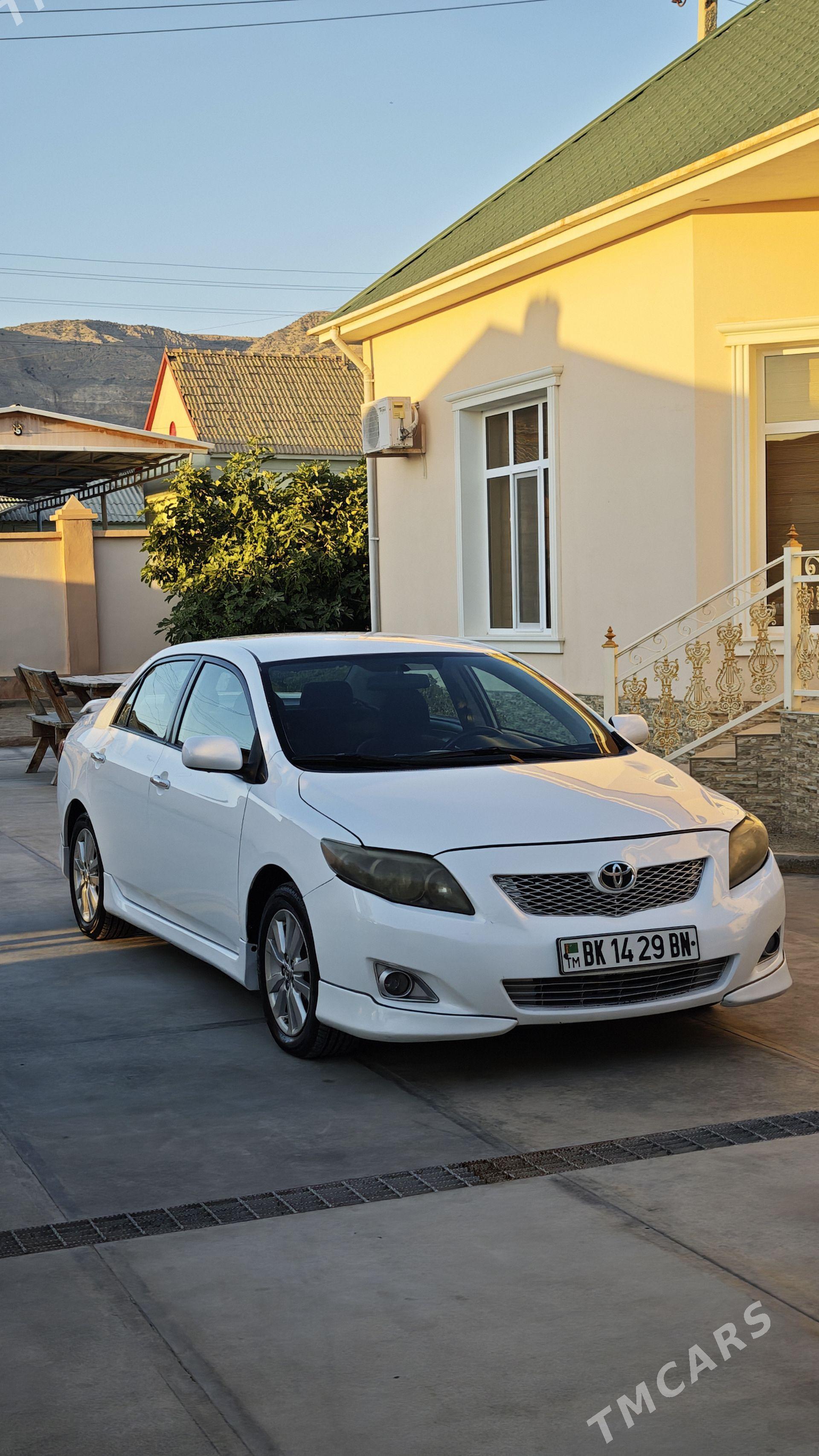 Toyota Corolla 2010 - 175 000 TMT - Балканабат - img 1
