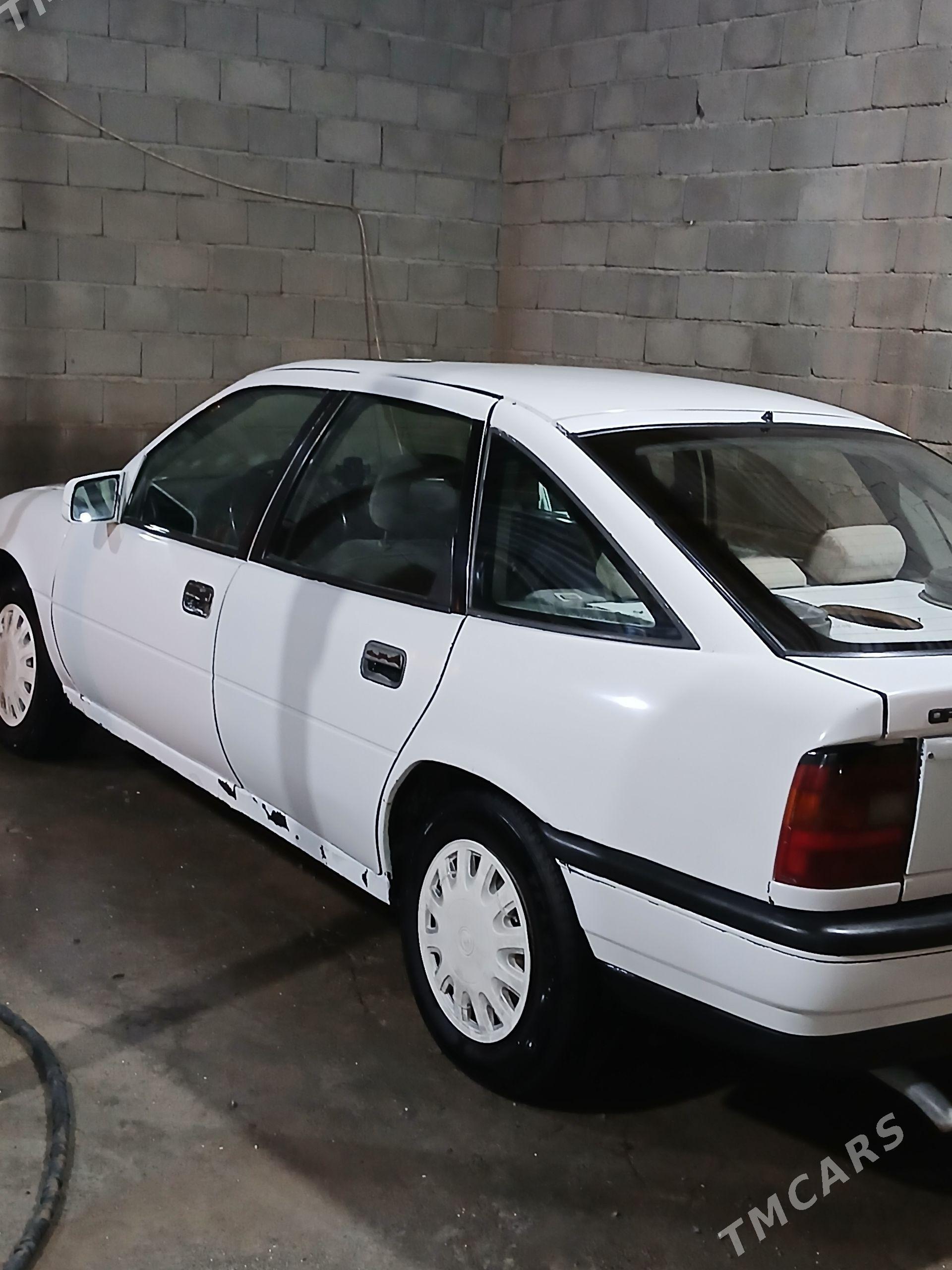 Opel Vectra 1992 - 40 000 TMT - Гёкдепе - img 1