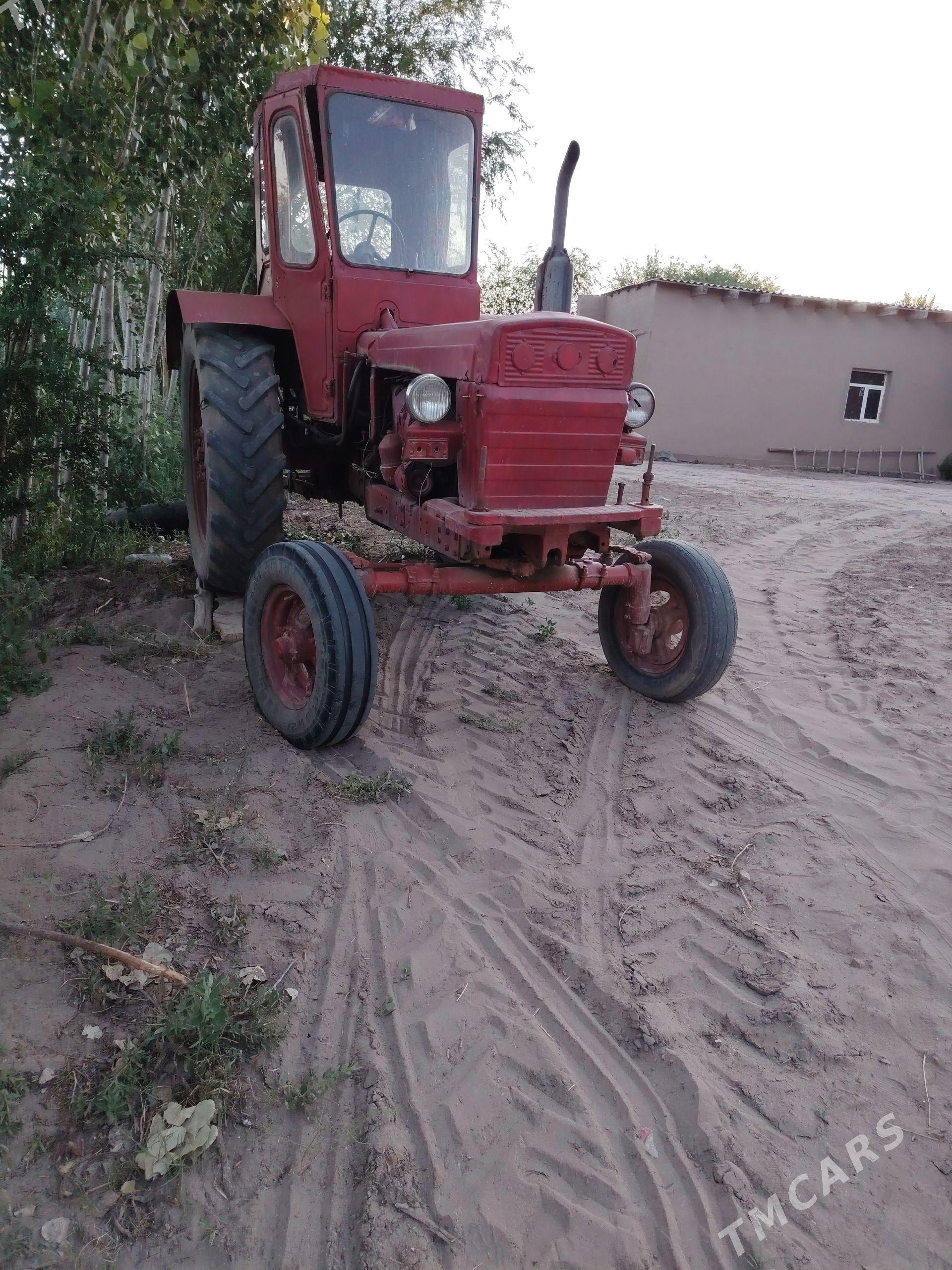 MTZ T-28 1992 - 25 000 TMT - Gurbansoltan Eje - img 1