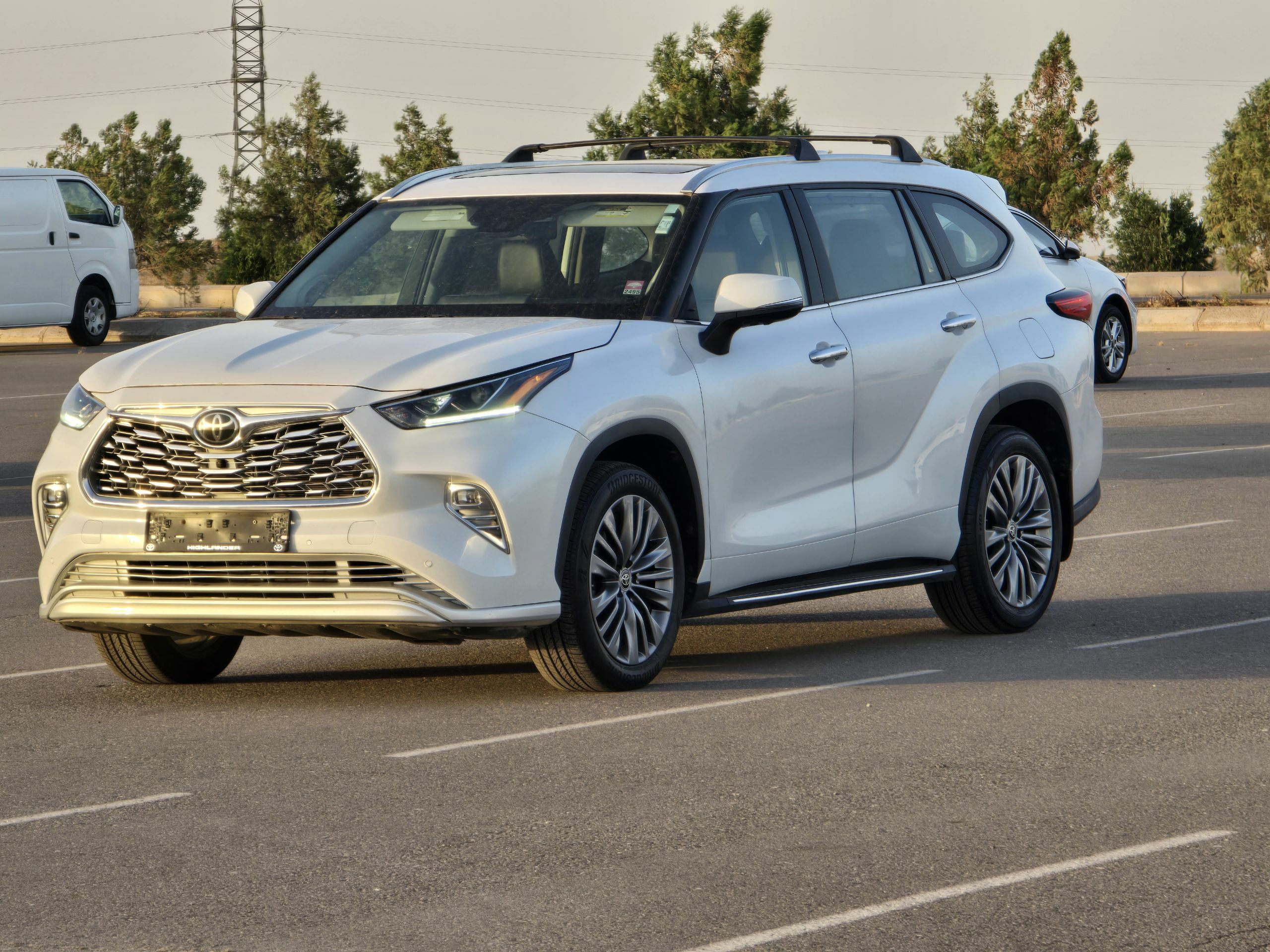 Toyota Highlander 2023 - 705 000 TMT - Ашхабад - img 1