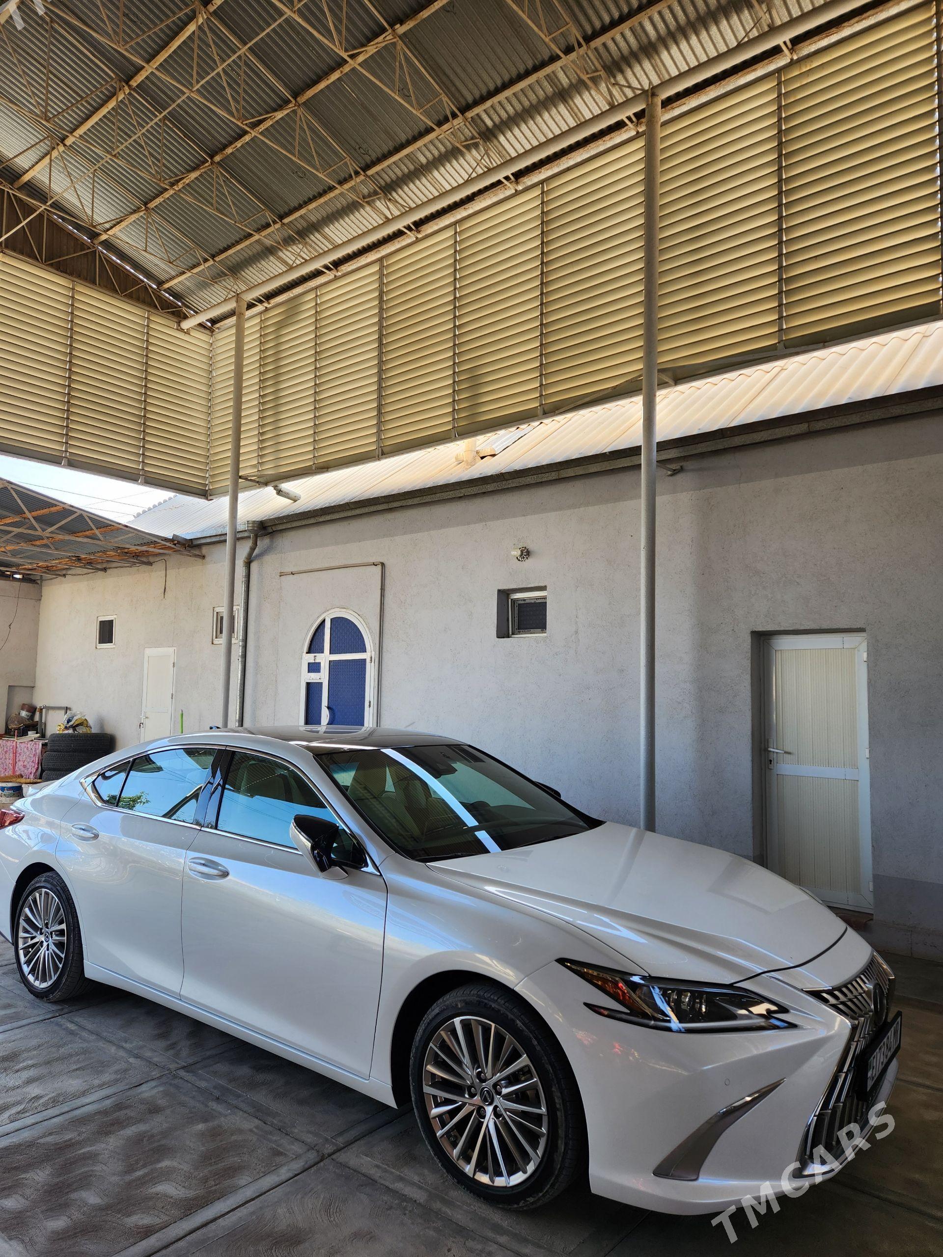 Lexus ES 350 2022 - 644 000 TMT - Мары - img 1