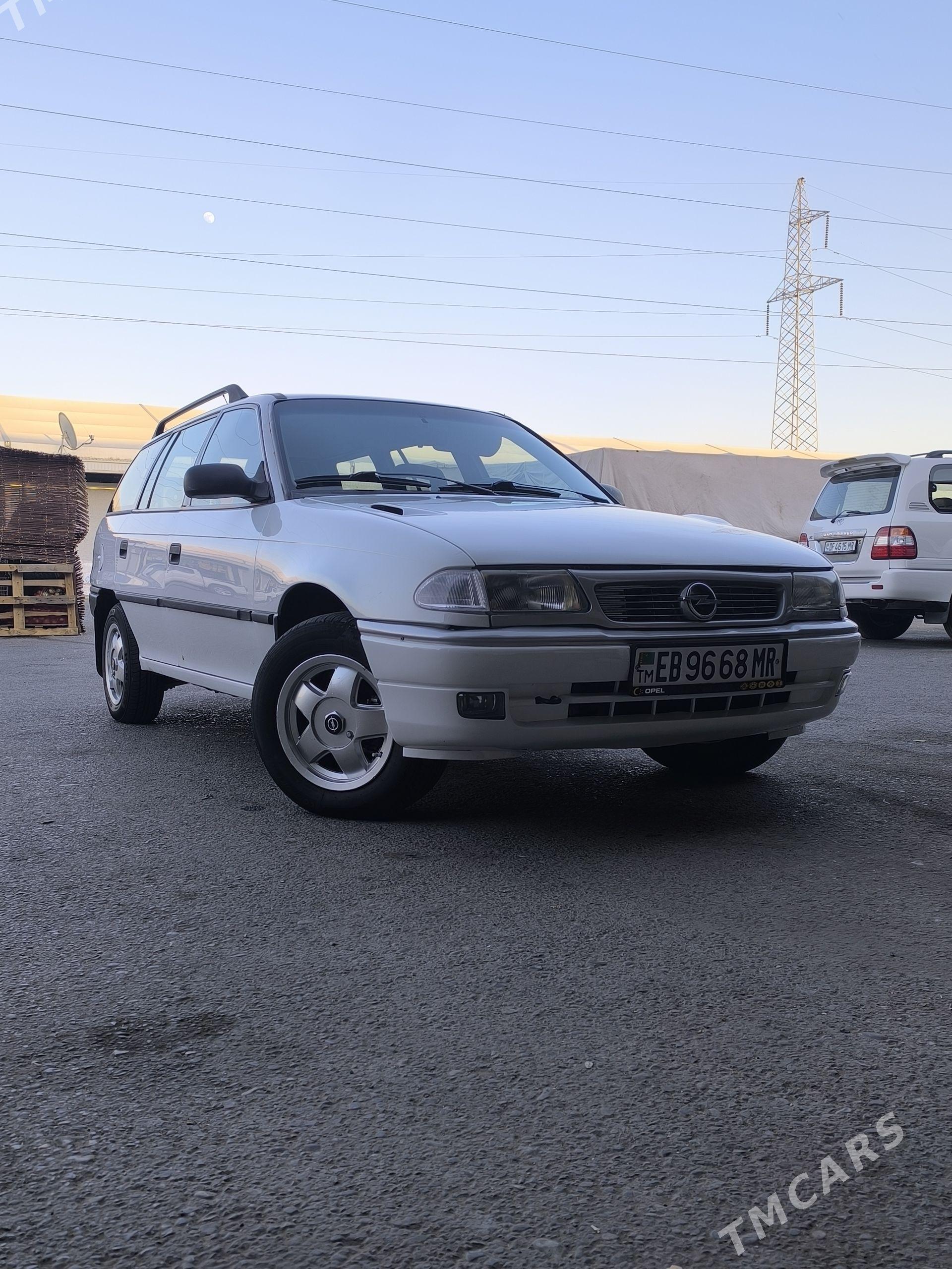 Opel Astra 1994 - 70 000 TMT - Мургап - img 1