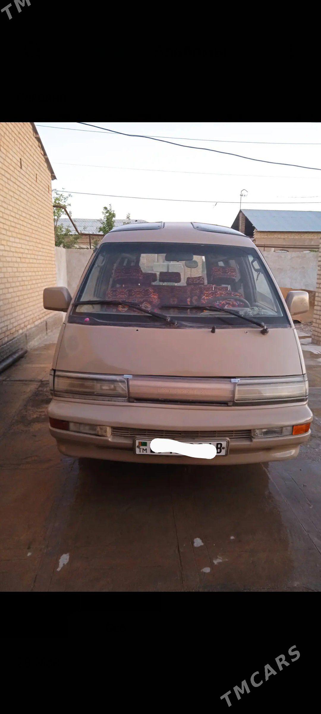 Toyota Town Ace 1994 - 25 000 TMT - Гарабекевюл - img 1