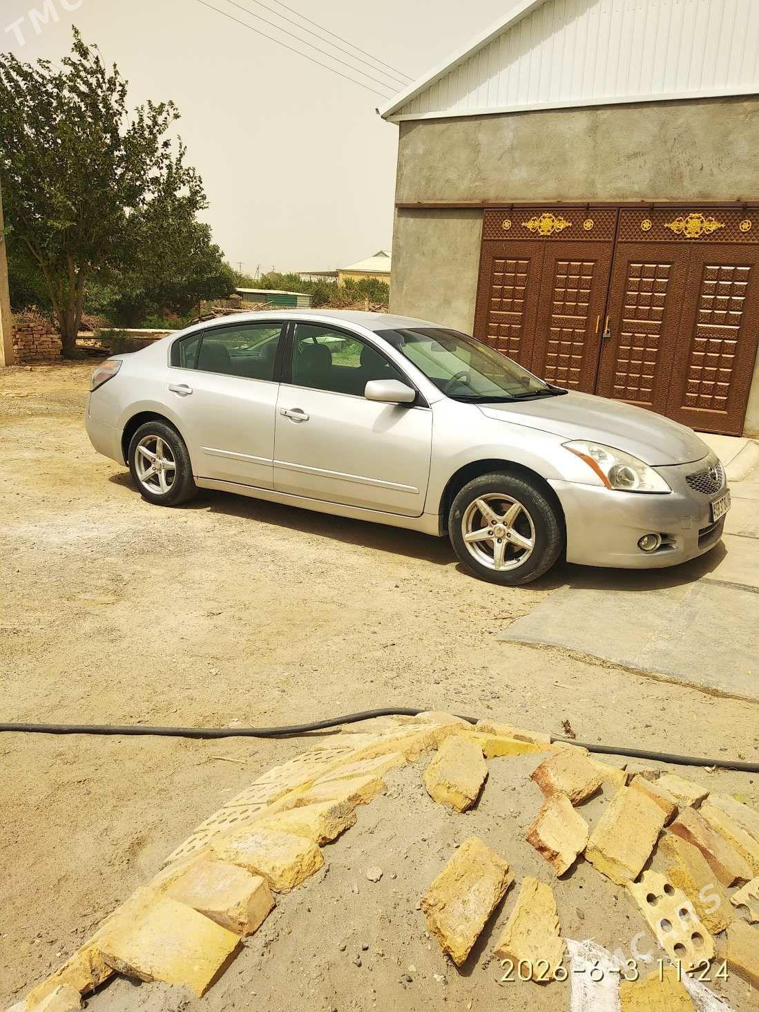 Nissan Altima 2012 - 90 000 TMT - Sakarçäge - img 1
