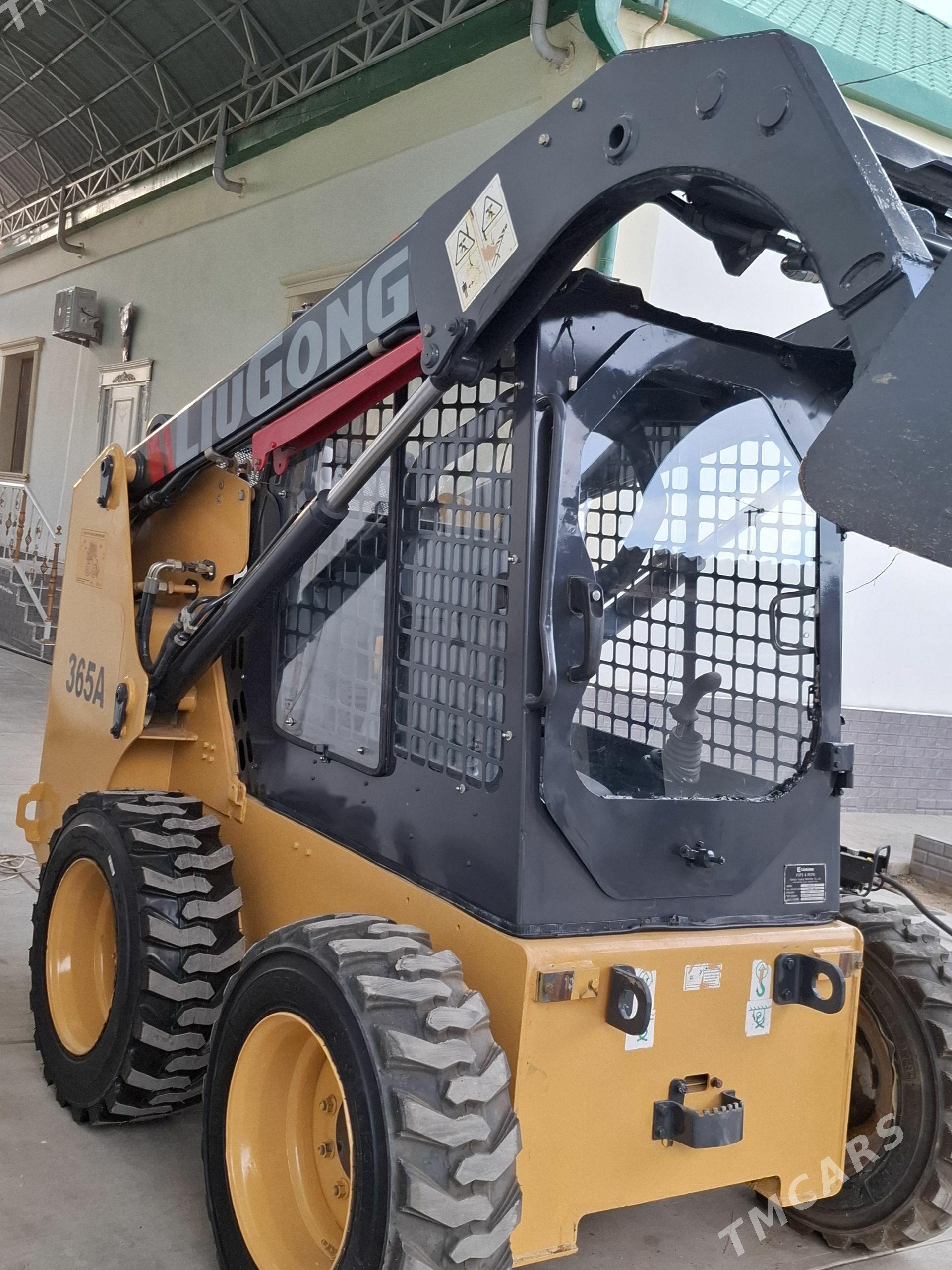 Bobcat S650 2013 - 240 000 TMT - Aşgabat - img 1