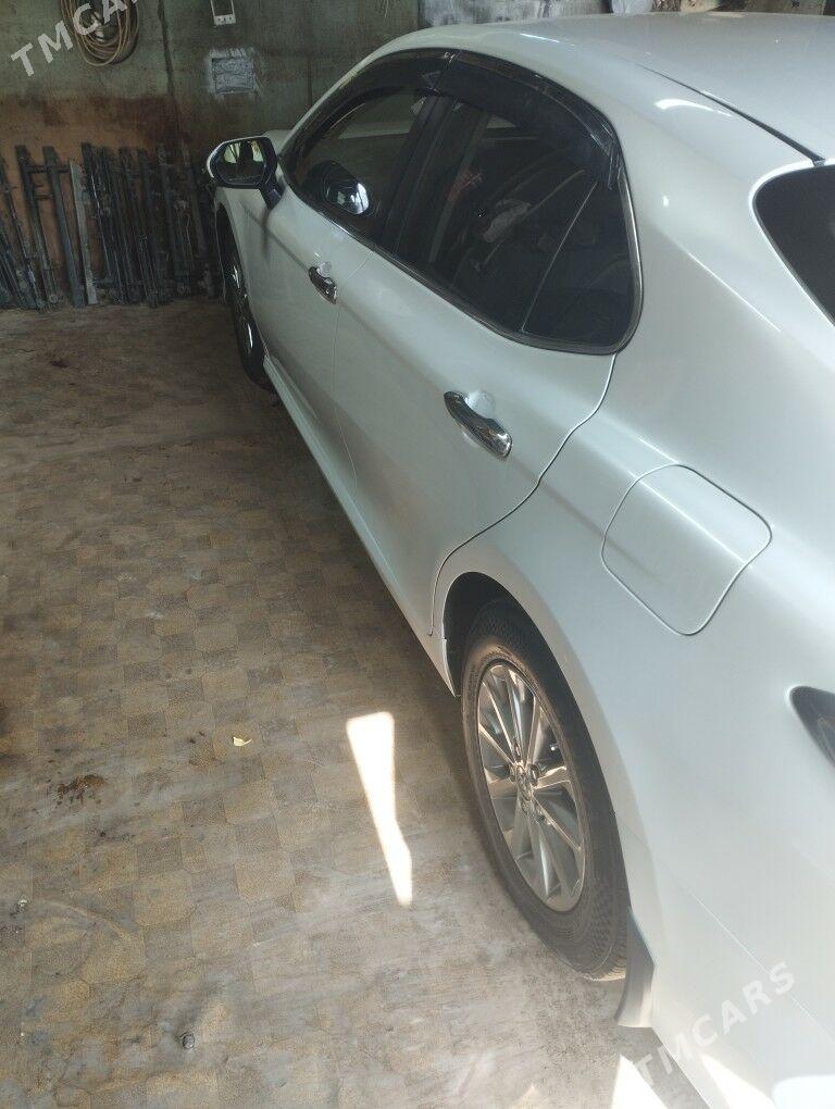 Toyota Camry Hybrid 2021 - 260 000 TMT - Daşoguz - img 1