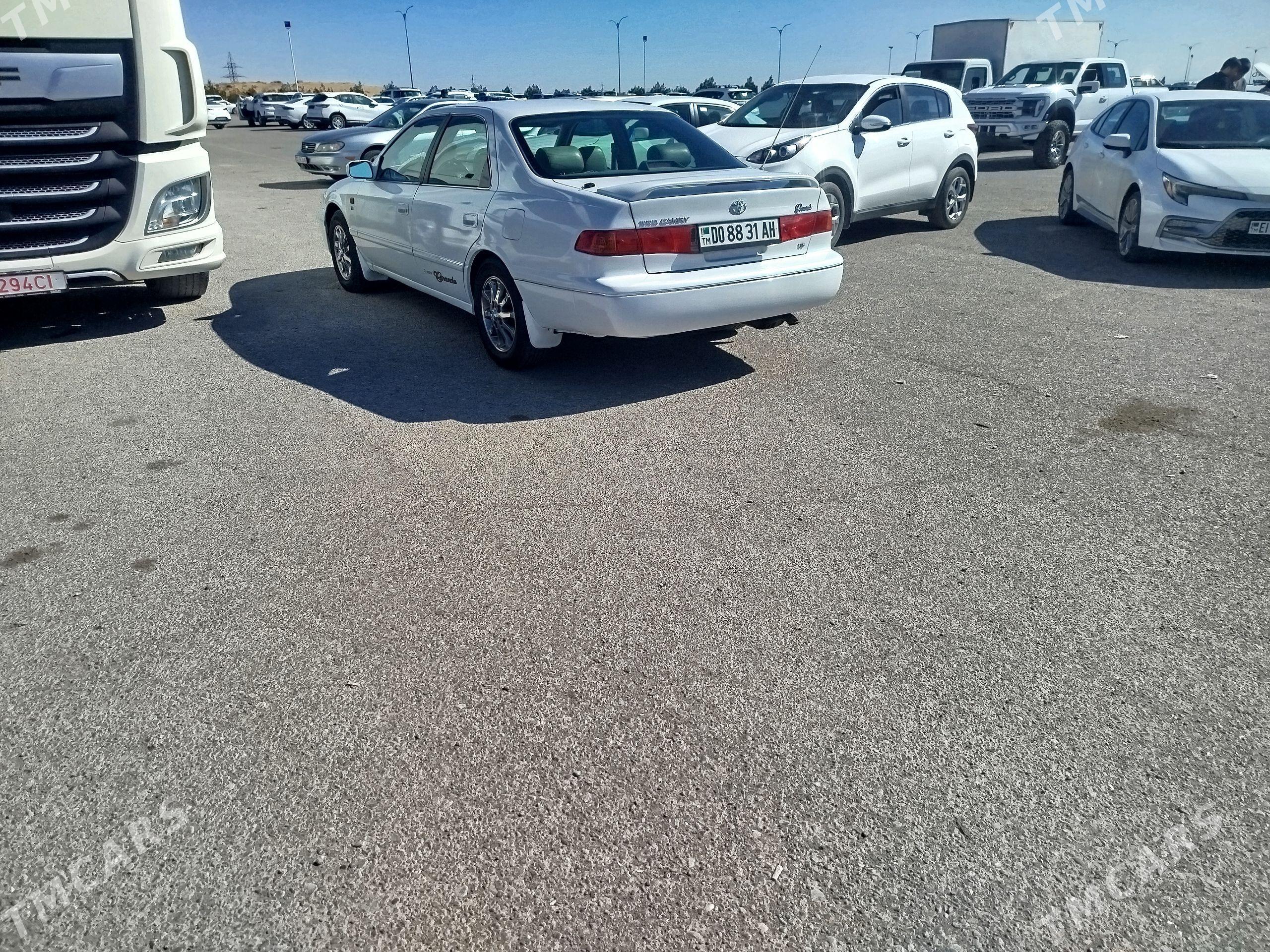 Toyota Camry 2001 - 180 000 TMT - Ашхабад - img 1