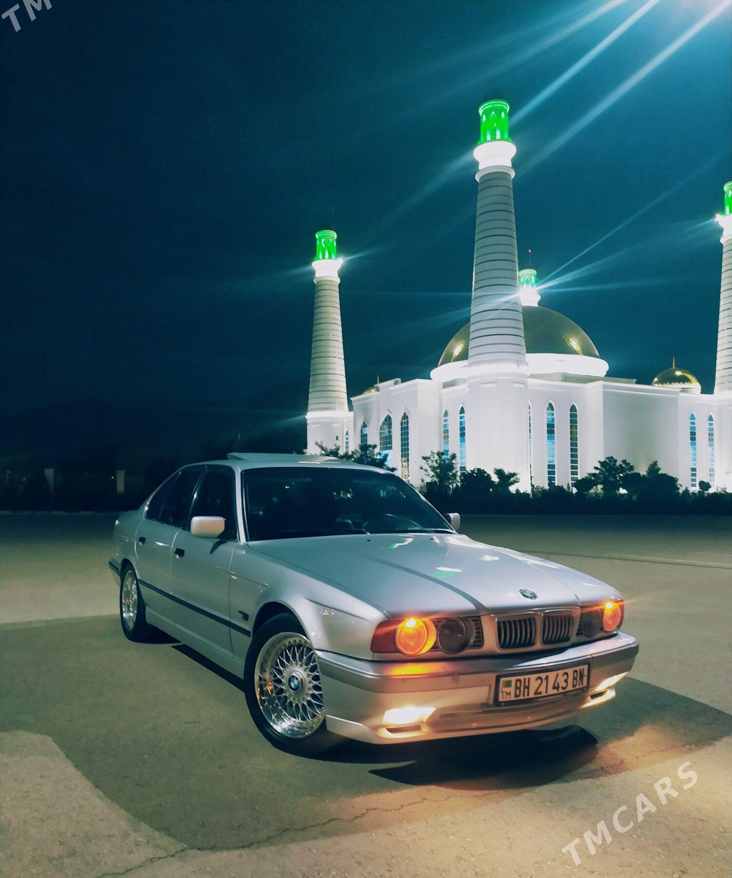 BMW E34 1995 - 130 000 TMT - Балканабат - img 1