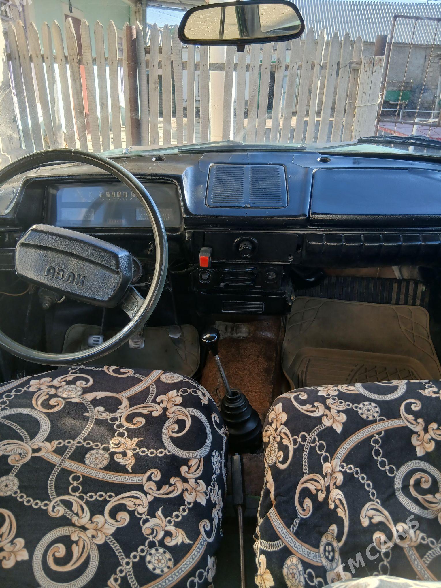 Москвич 412 1980 - 9 000 TMT - Гумдаг - img 1
