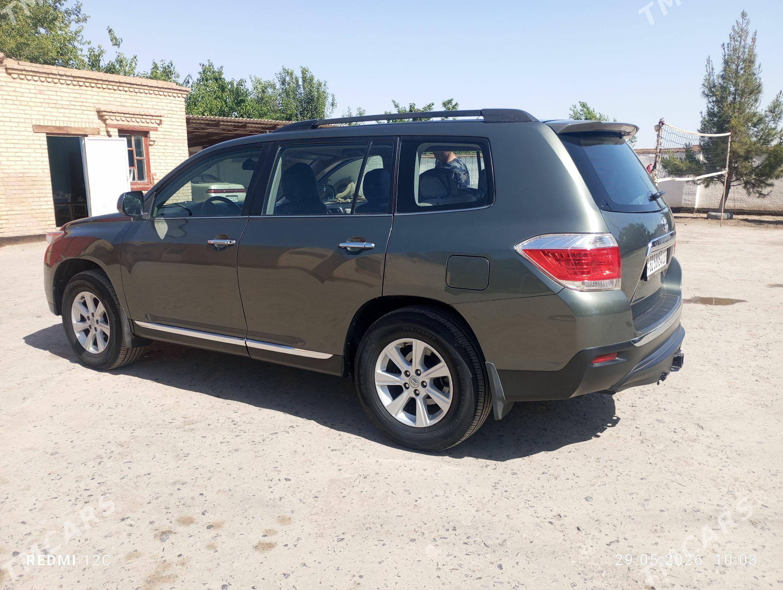 Toyota Highlander 2013 - 370 000 TMT - Dänew - img 1