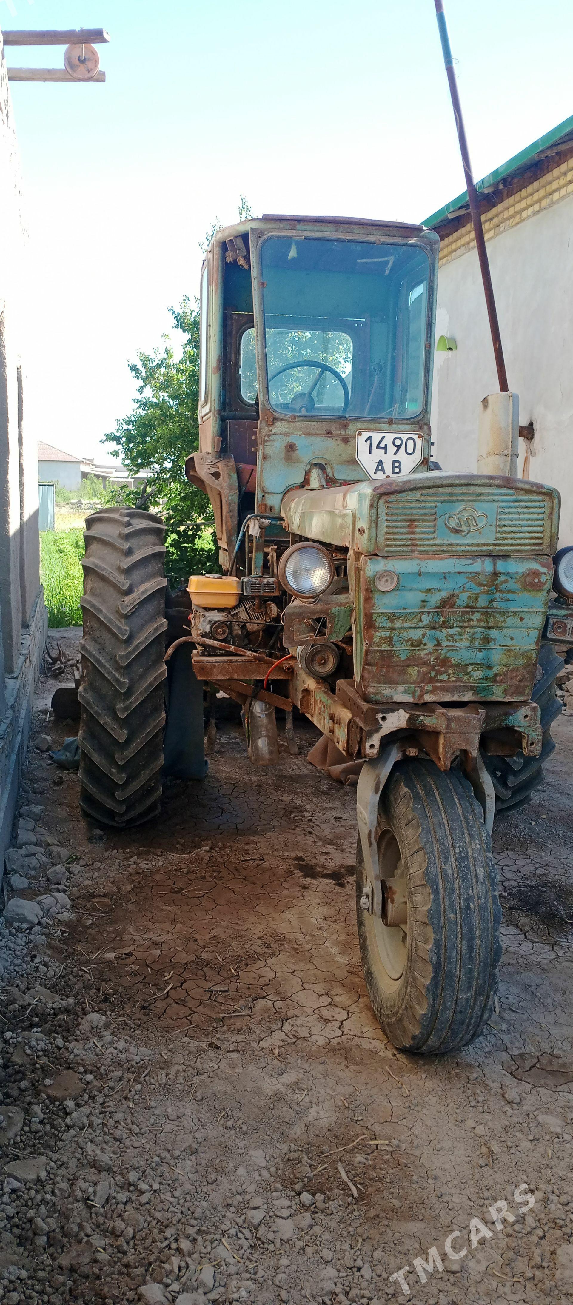 MTZ T-28 1992 - 38 000 TMT - Шабатский этрап - img 1