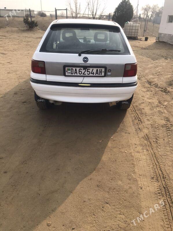 Opel Astra 1993 - 32 000 TMT - Серахс - img 1