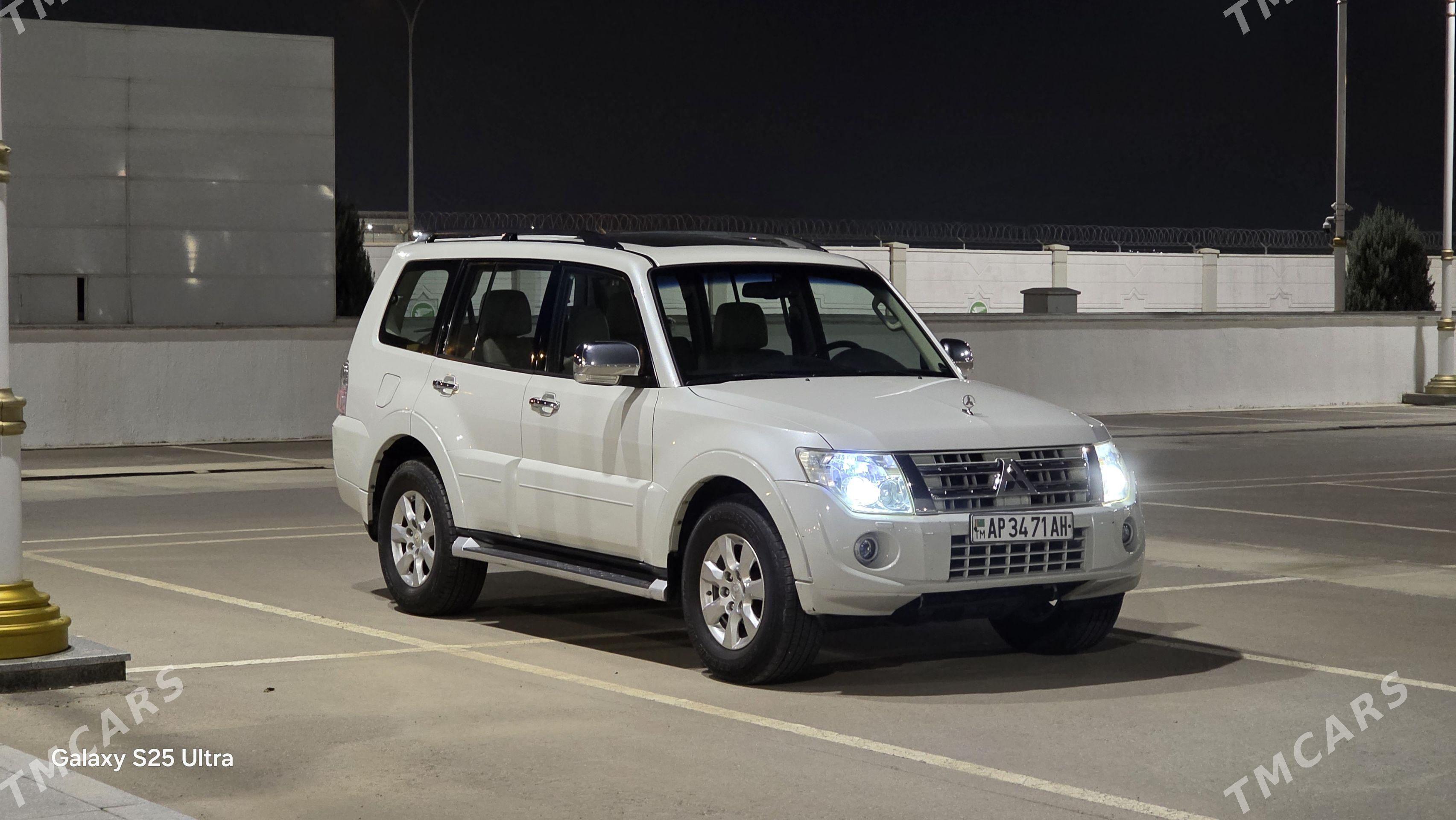 Mitsubishi Pajero 2015 - 295 000 TMT - Ашхабад - img 1