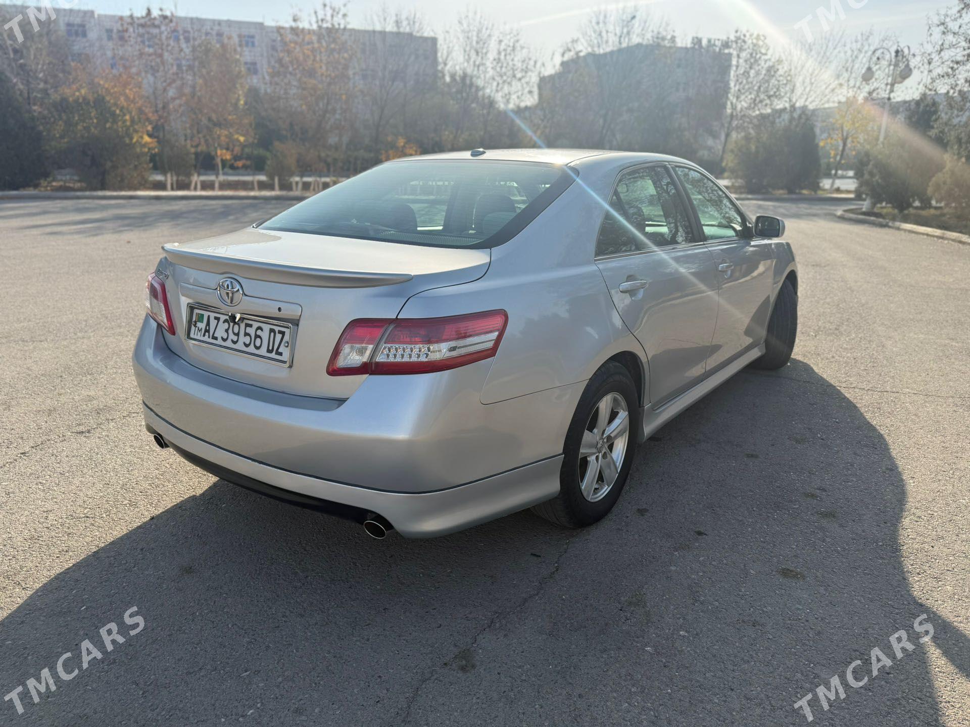 Toyota Camry 2011 - 212 000 TMT - Дашогуз - img 1