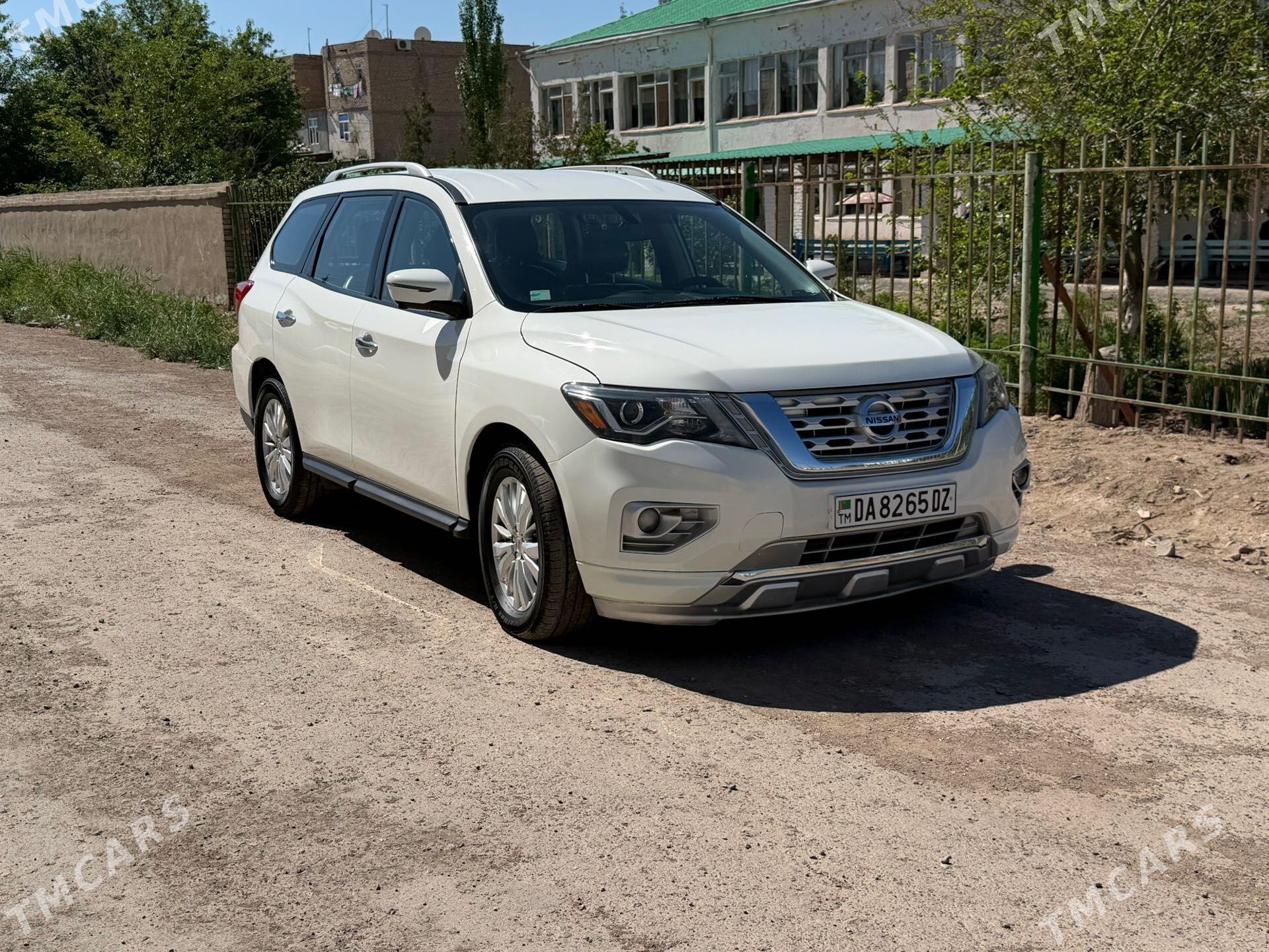 Nissan Pathfinder 2019 - 300 000 TMT - Дашогуз - img 1