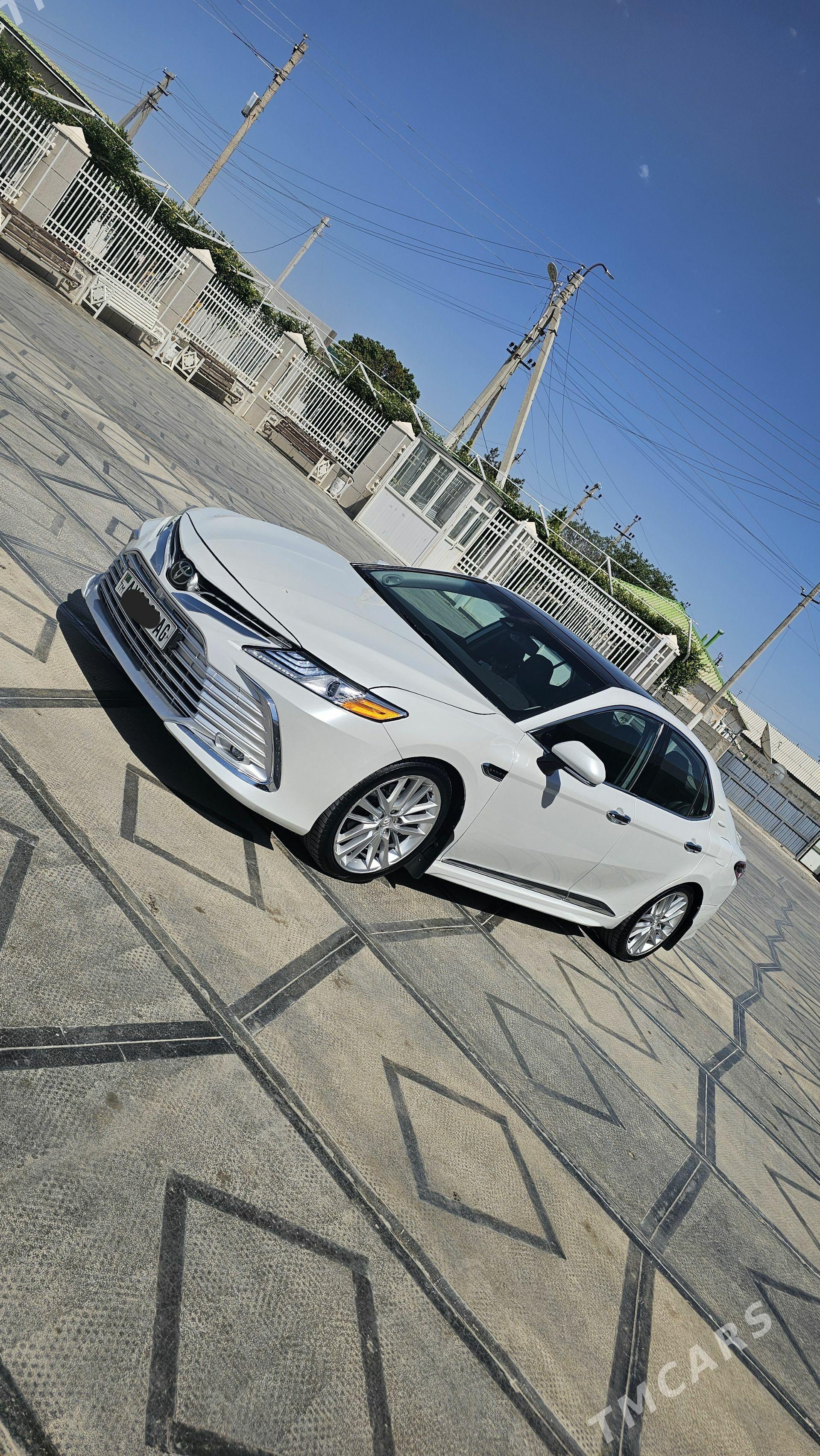 Toyota Camry 2020 - 318 000 TMT - Aşgabat - img 1