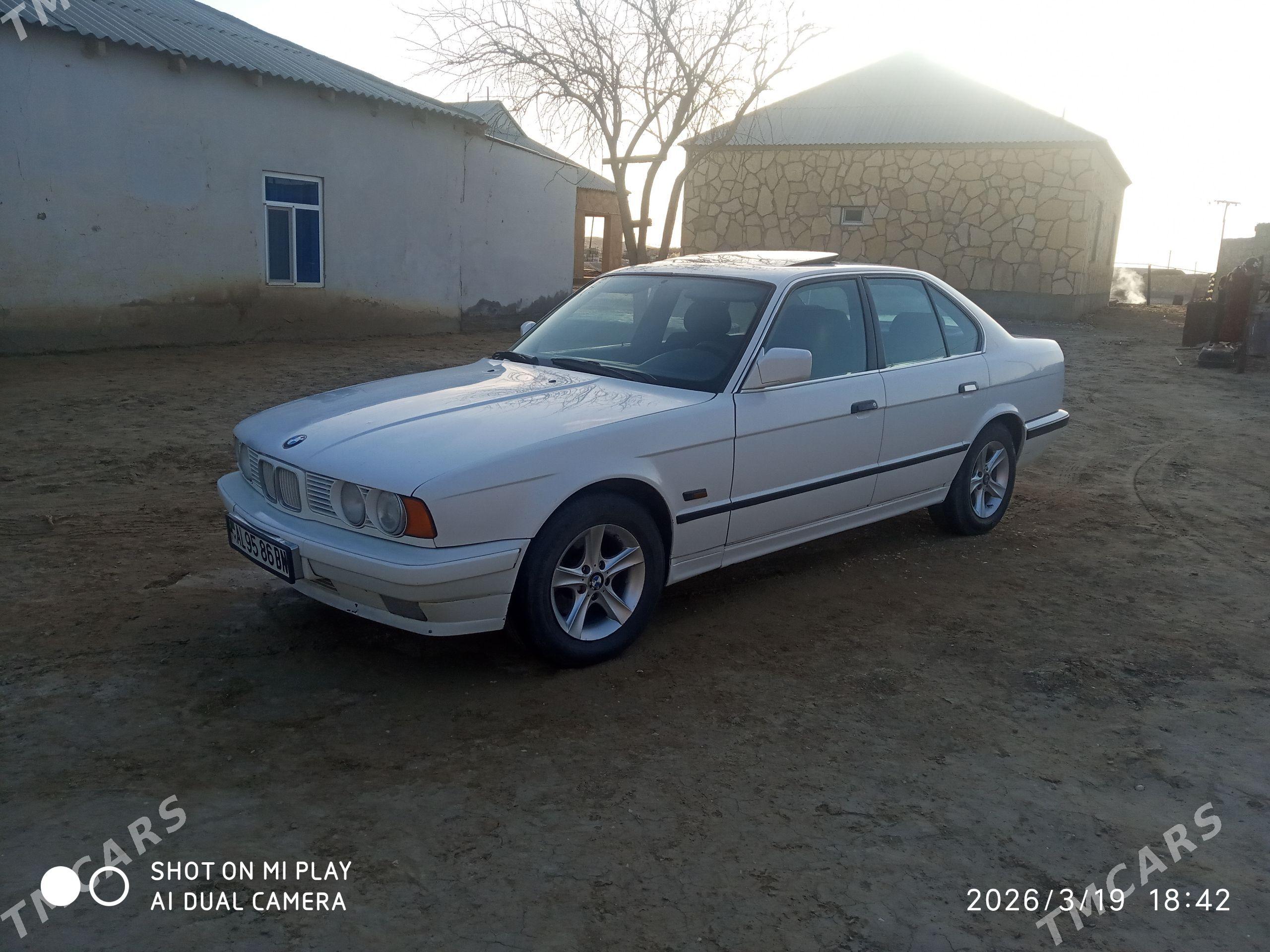 BMW 525 1990 - 55 000 TMT - Балканабат - img 1