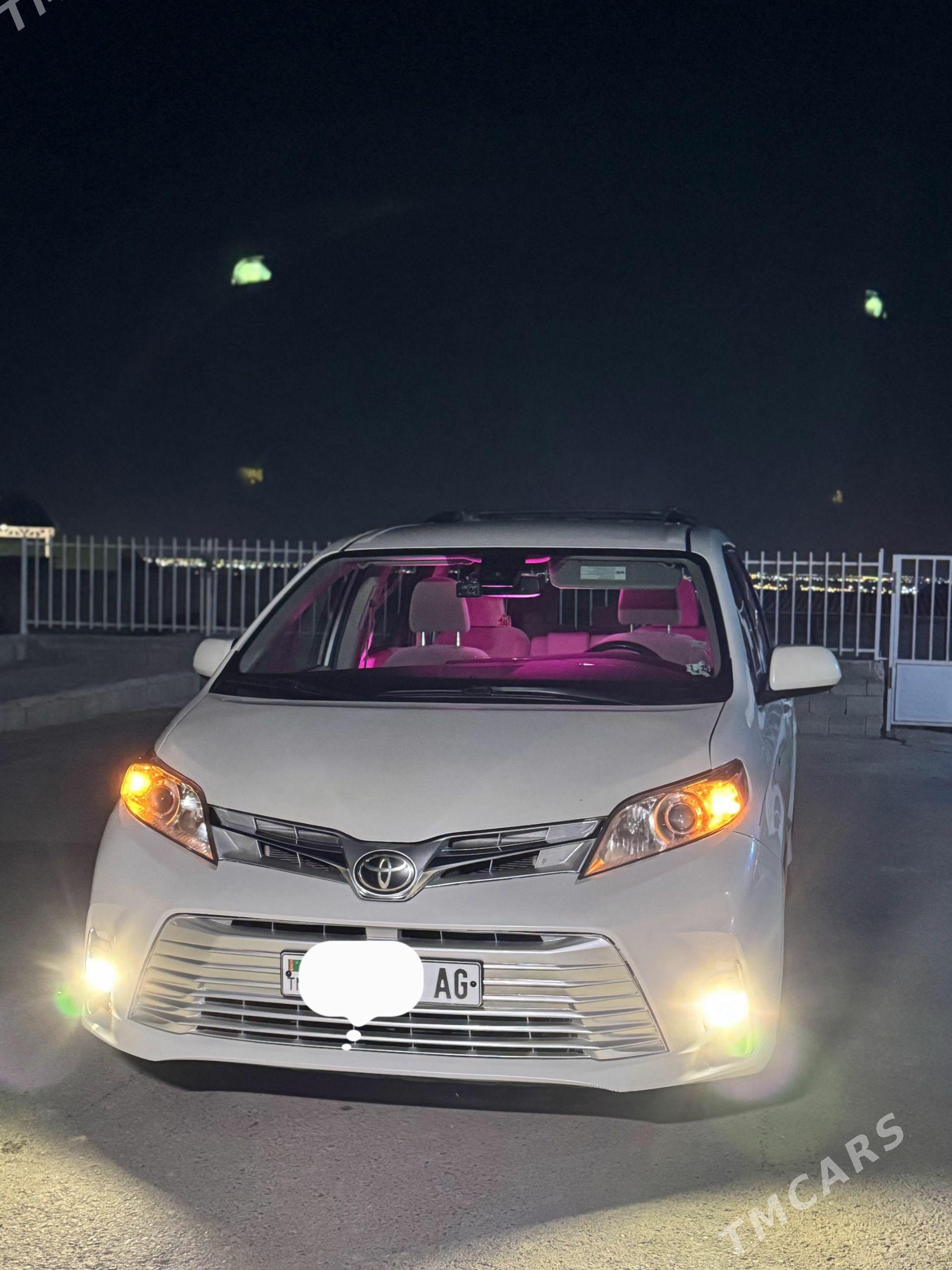 Toyota Sienna 2020 - 460 000 TMT - Ашхабад - img 1