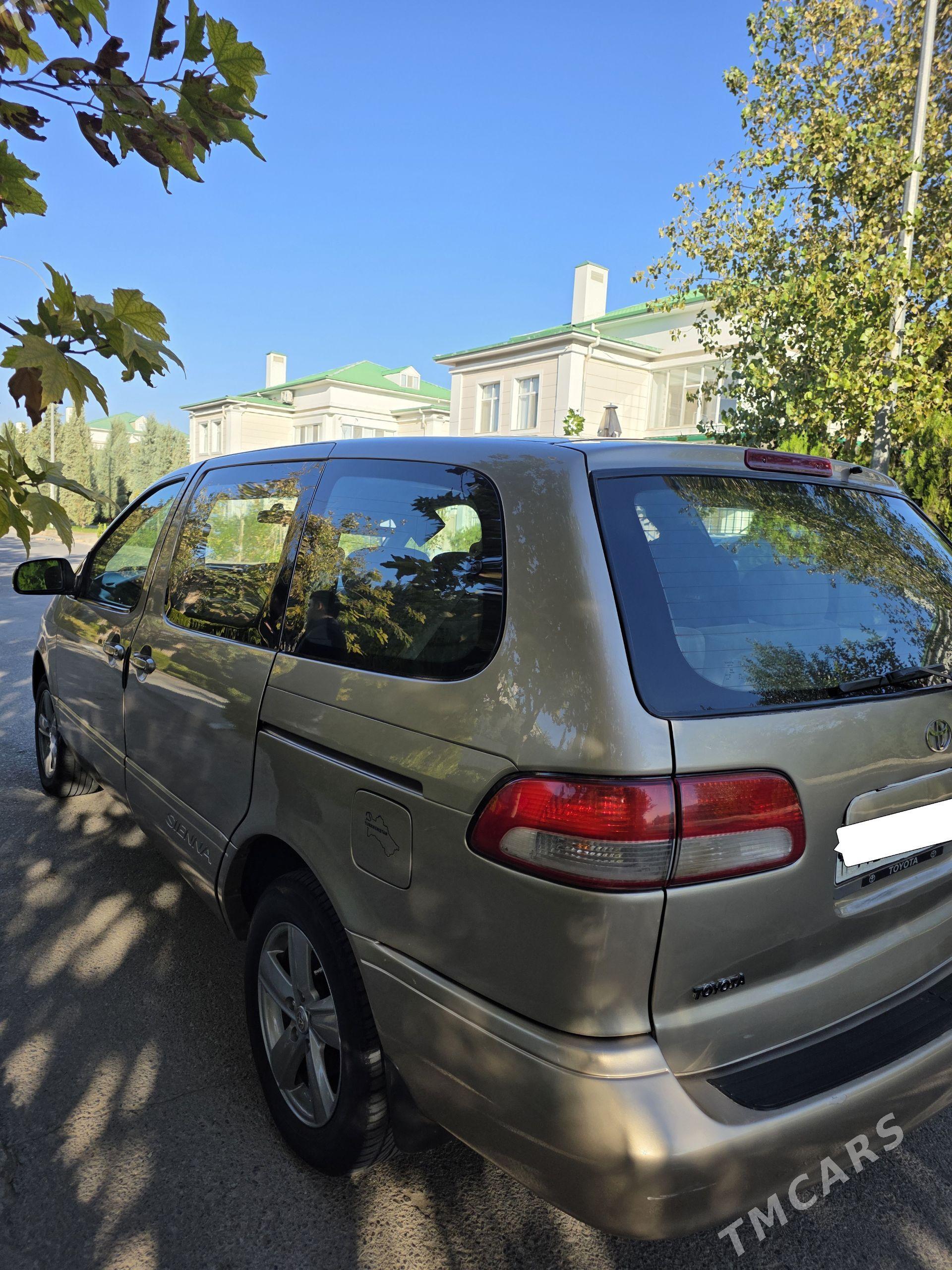 Toyota Sienna 2001 - 195 000 TMT - Анев - img 1