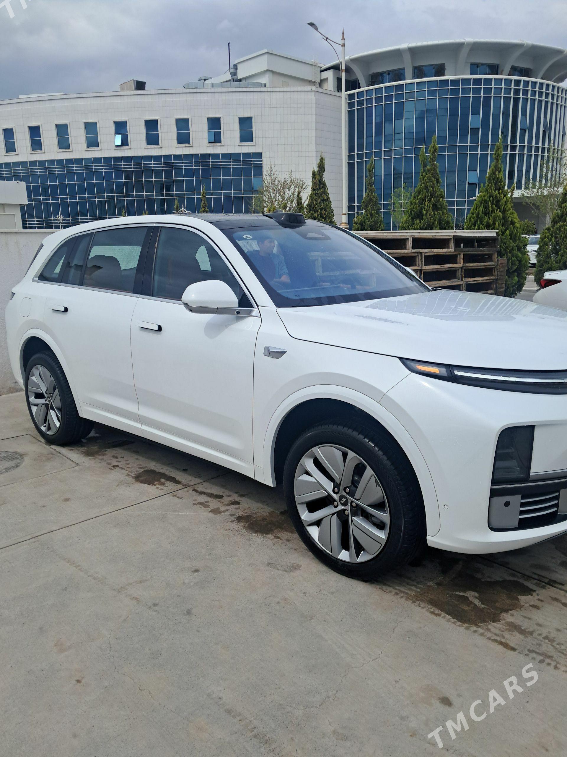 LiXiang L7 2025 - 1 090 000 TMT - 16-й этап - img 1