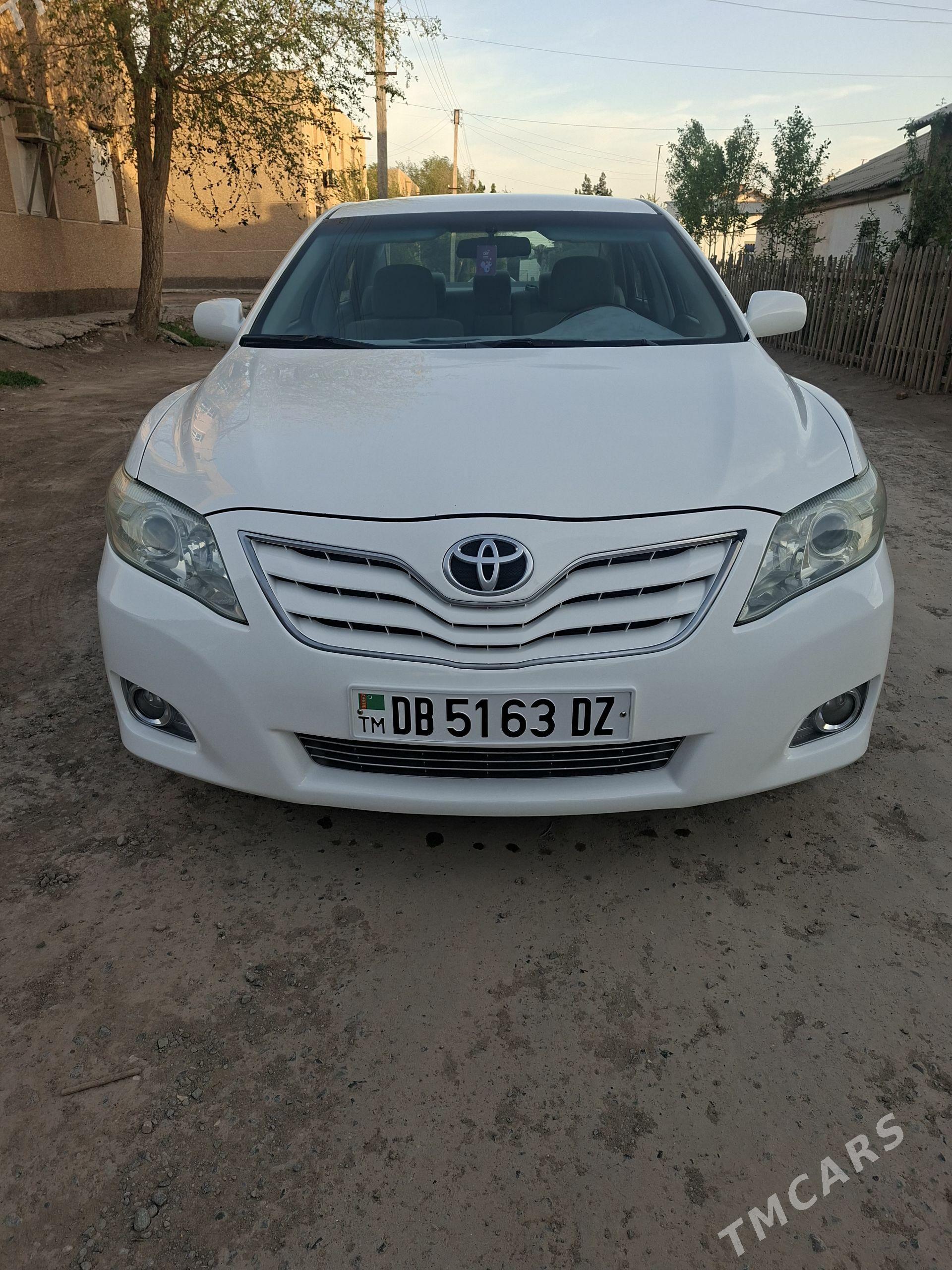 Toyota Camry 2011 - 240 000 TMT - Köneürgenç - img 1