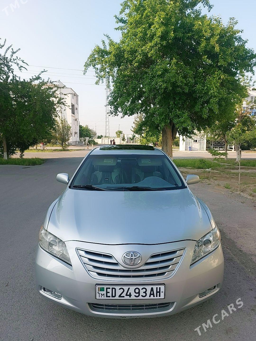 Toyota Camry 2006 - 175 000 TMT - Теджен - img 1