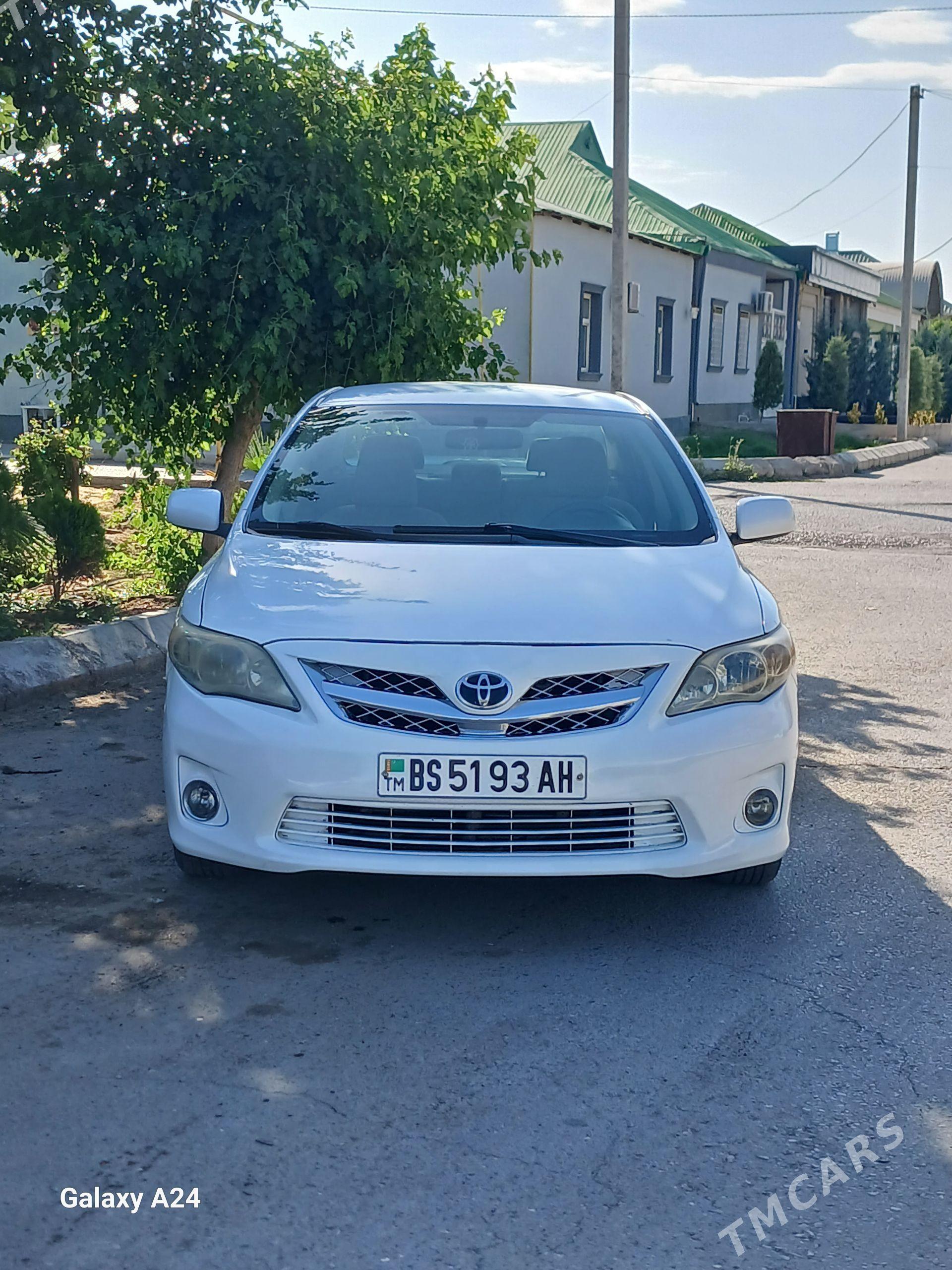 Toyota Corolla 2011 - 140 000 TMT - Гарадамак - img 1